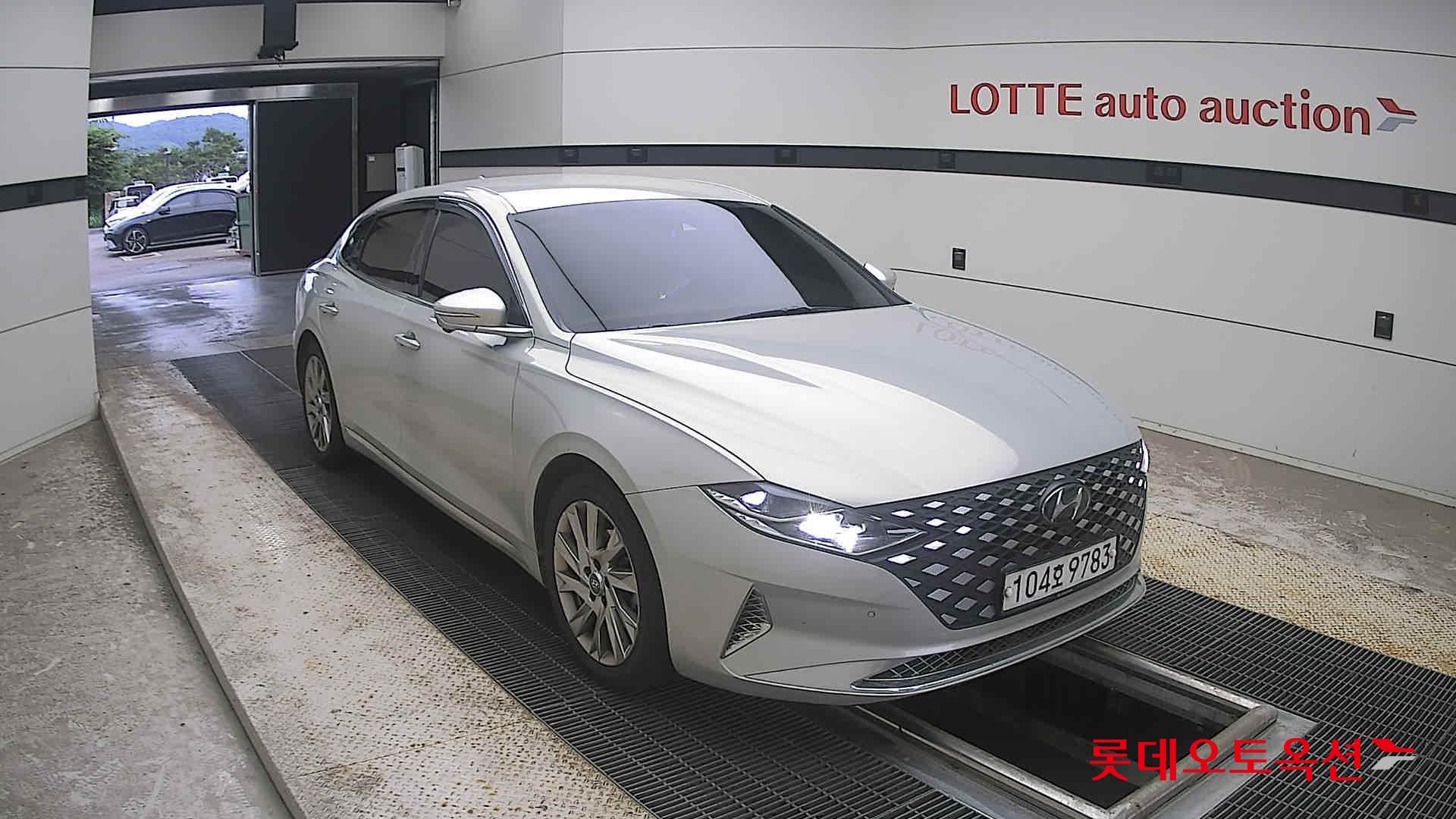2020 - hyundai grandeur
