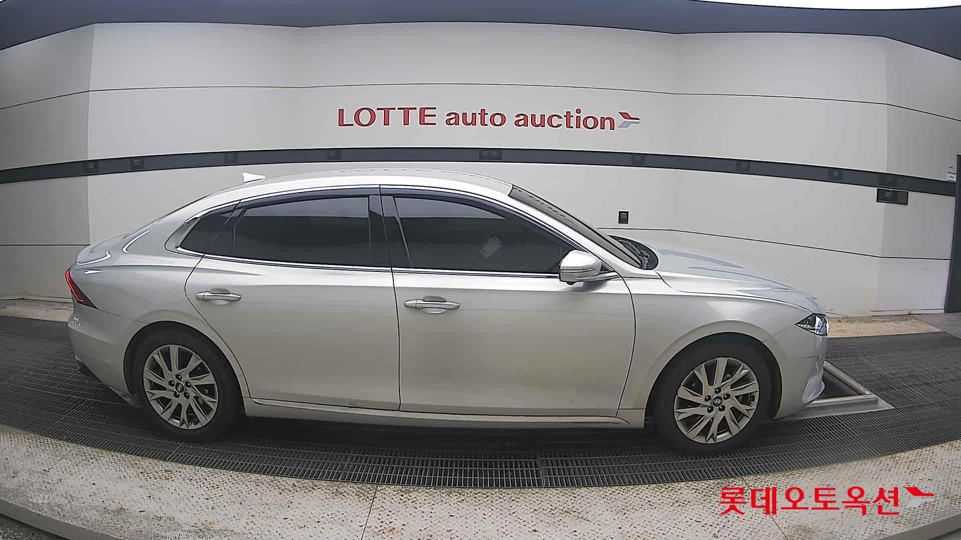 2020 - hyundai grandeur