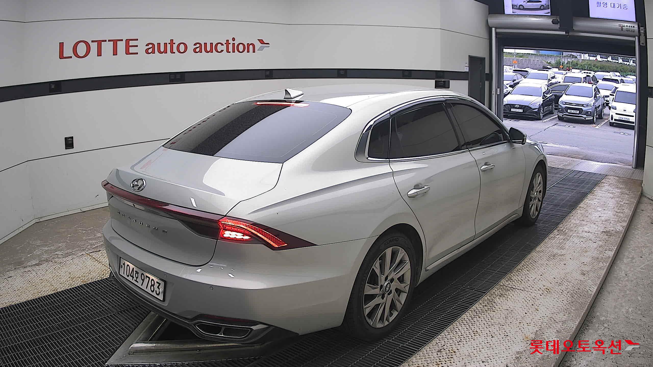 2020 - hyundai grandeur