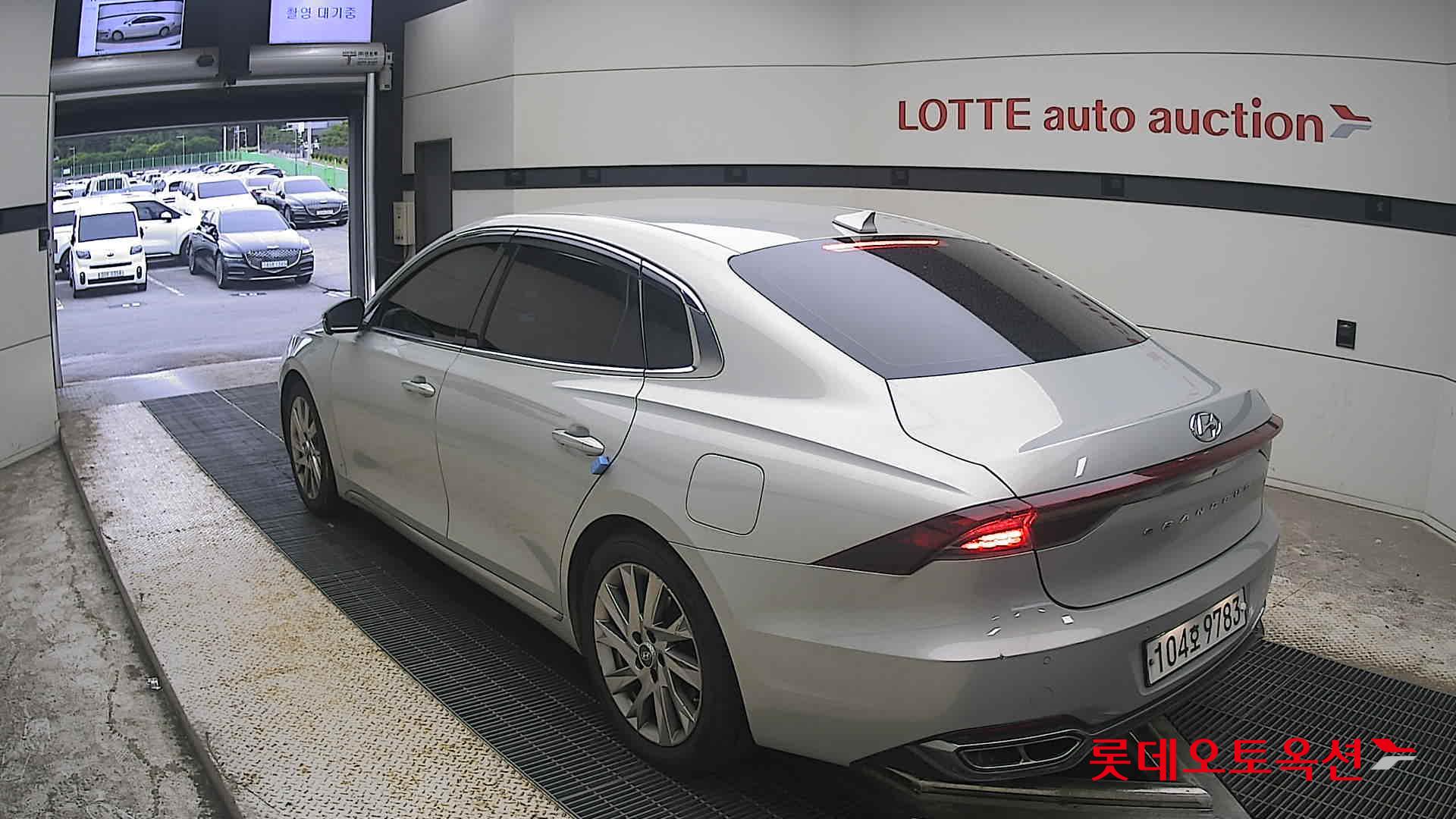 2020 - hyundai grandeur