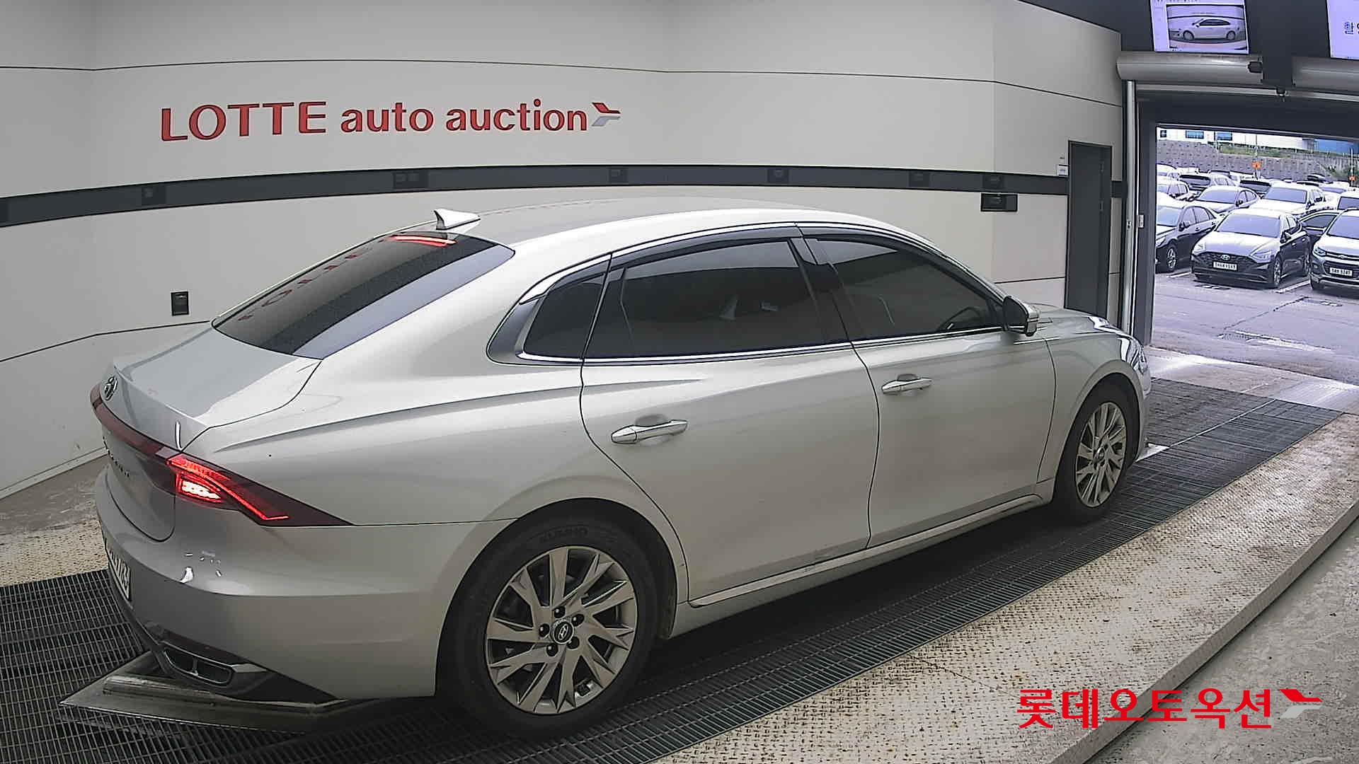 2020 - hyundai grandeur