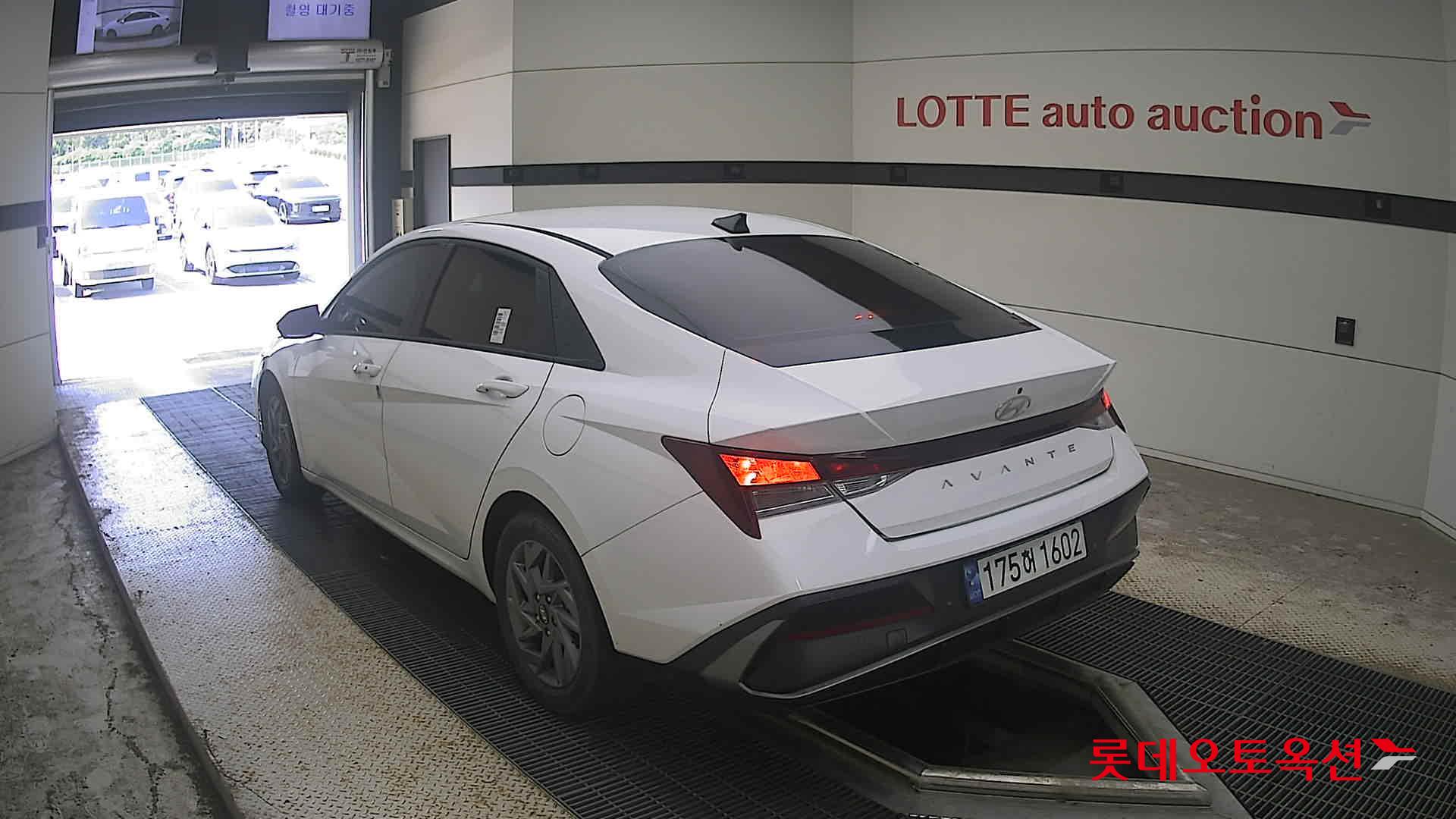 هيونداي أفانتي 2024 SMART