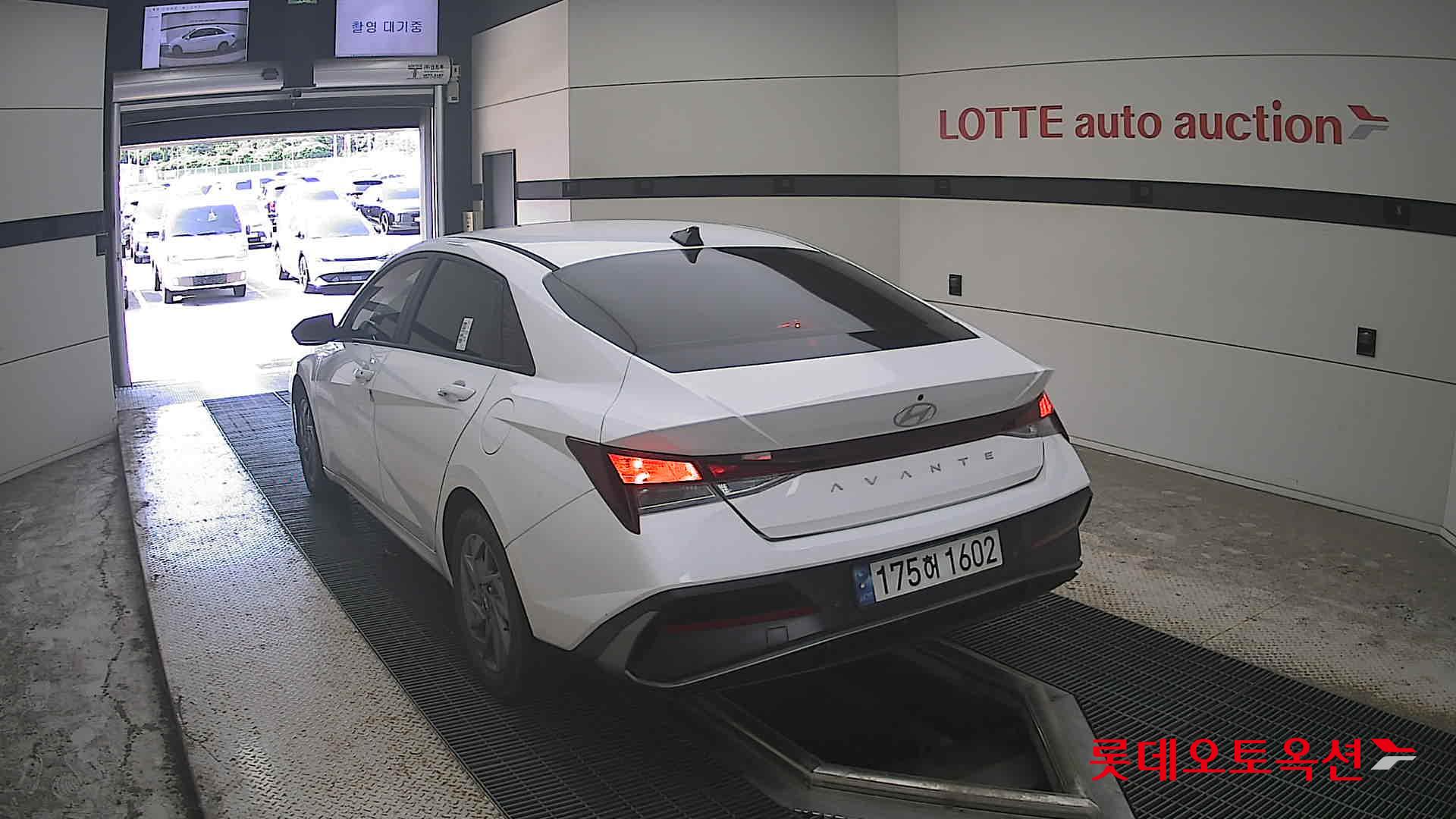 هيونداي أفانتي 2024 SMART