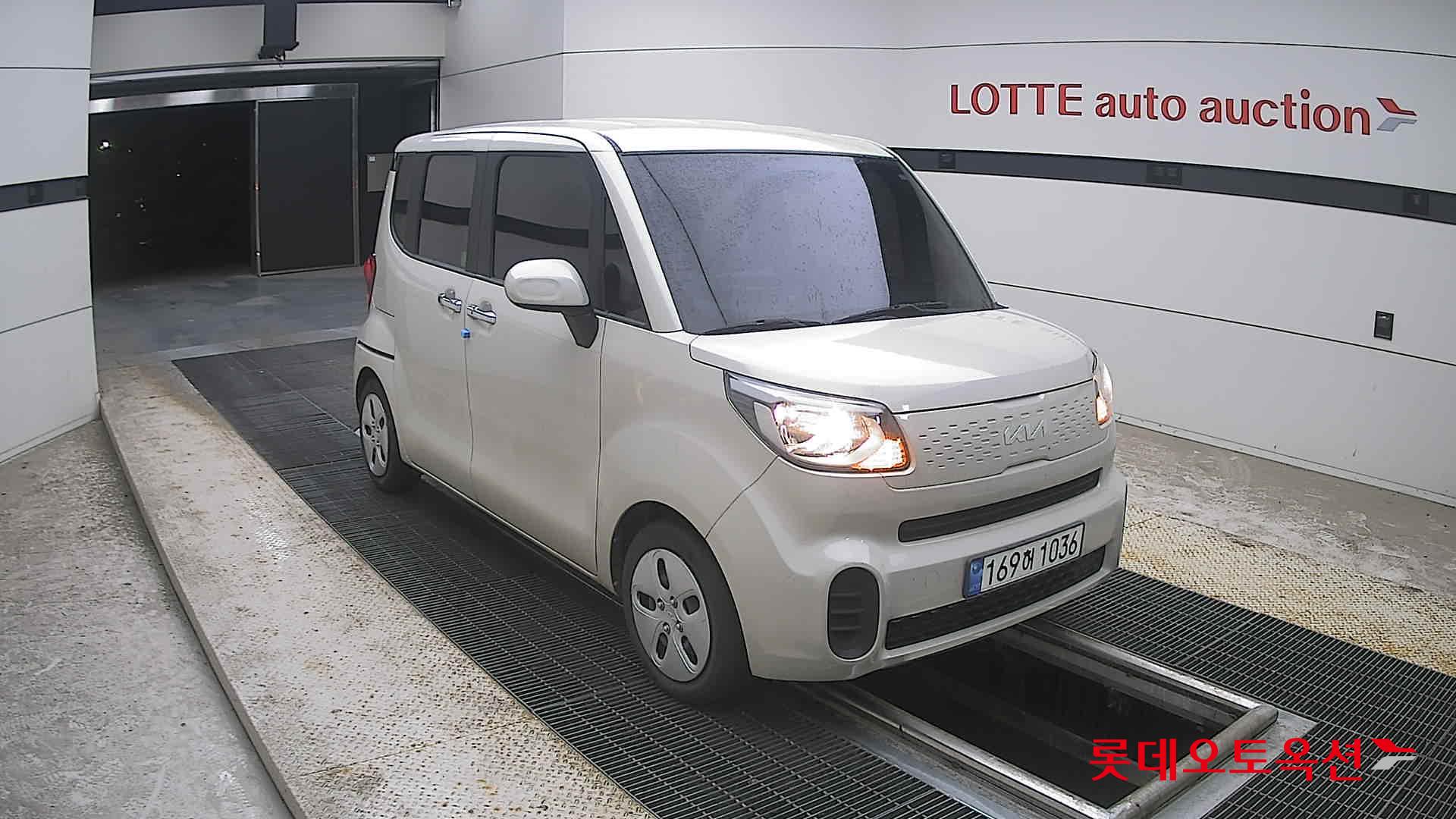 2022 - kia ray