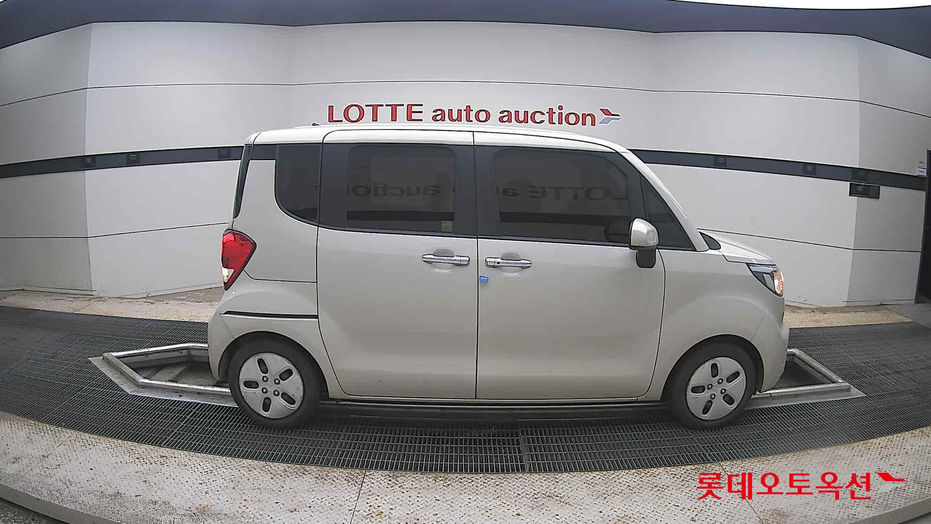 2022 - kia ray
