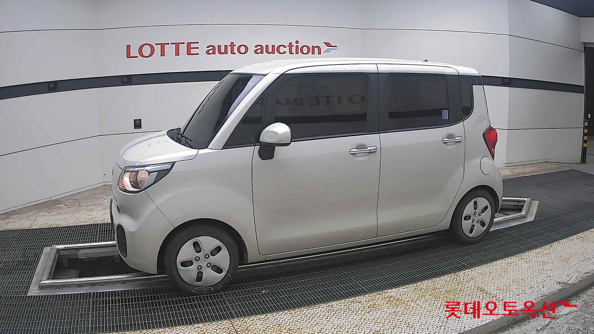 2022 - kia ray