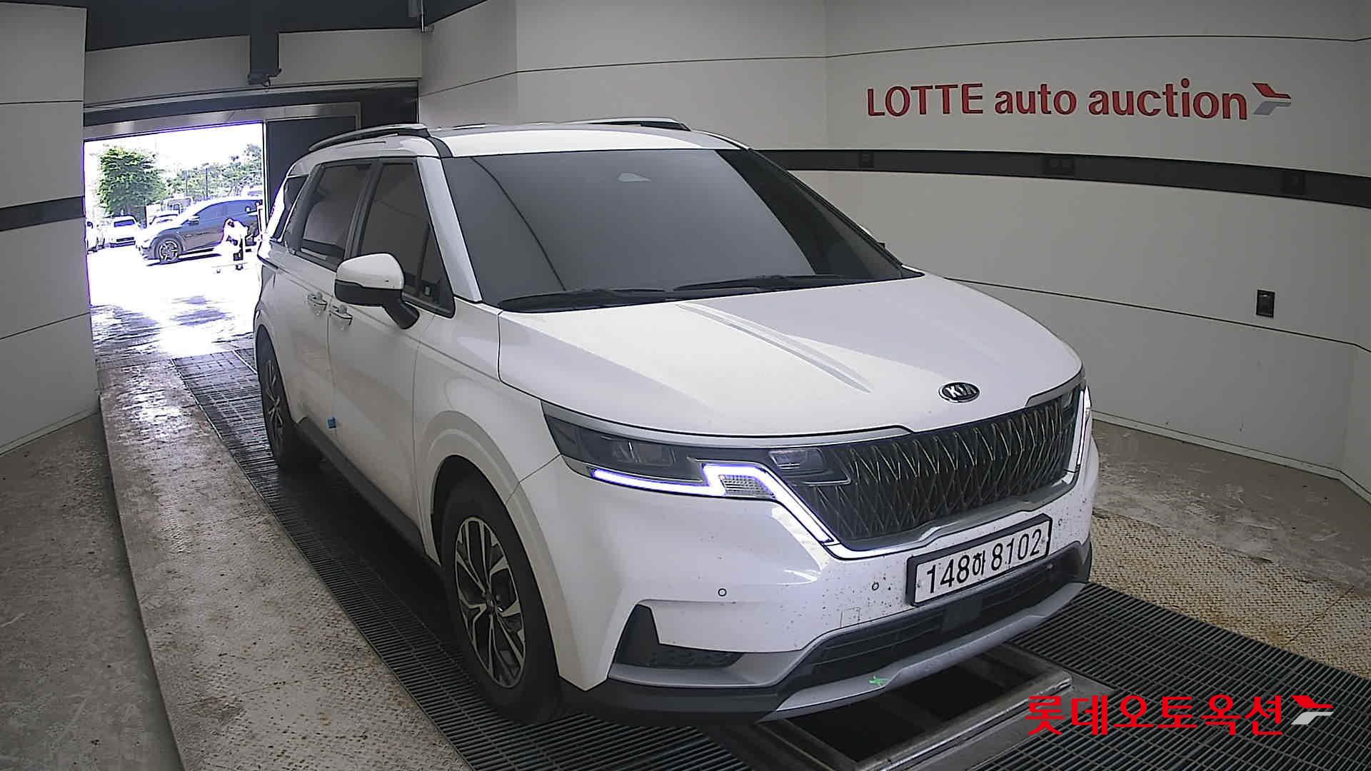 2021 - kia carnival