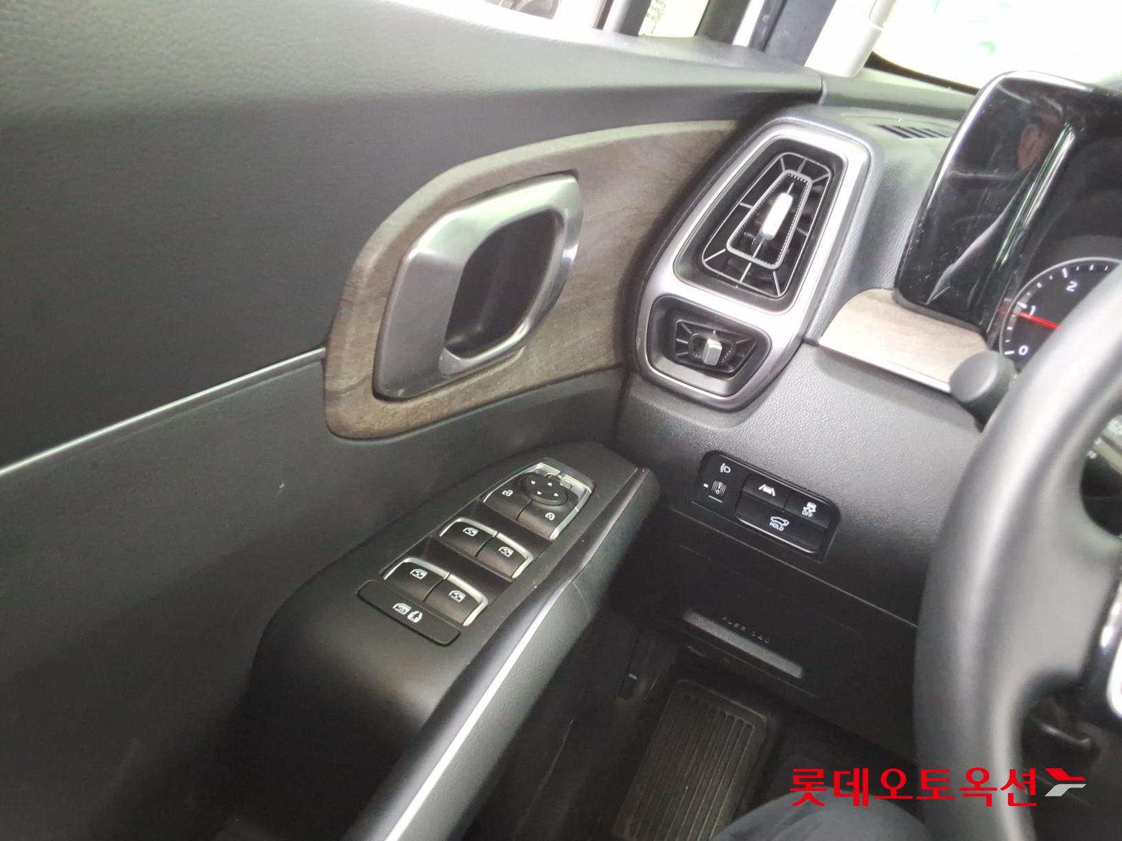 2023 - kia sorento