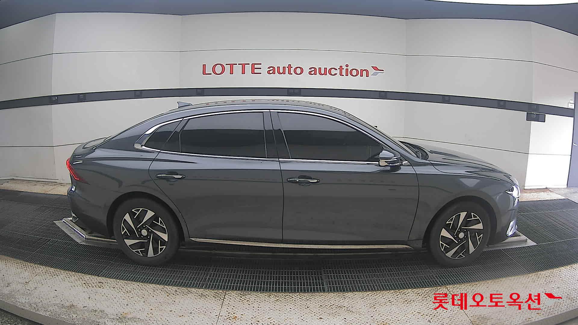 2022 - hyundai grandeur