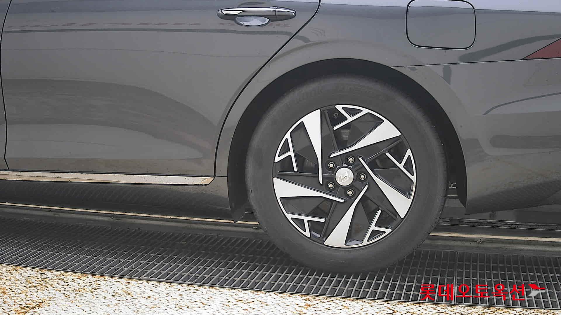 2022 - hyundai grandeur