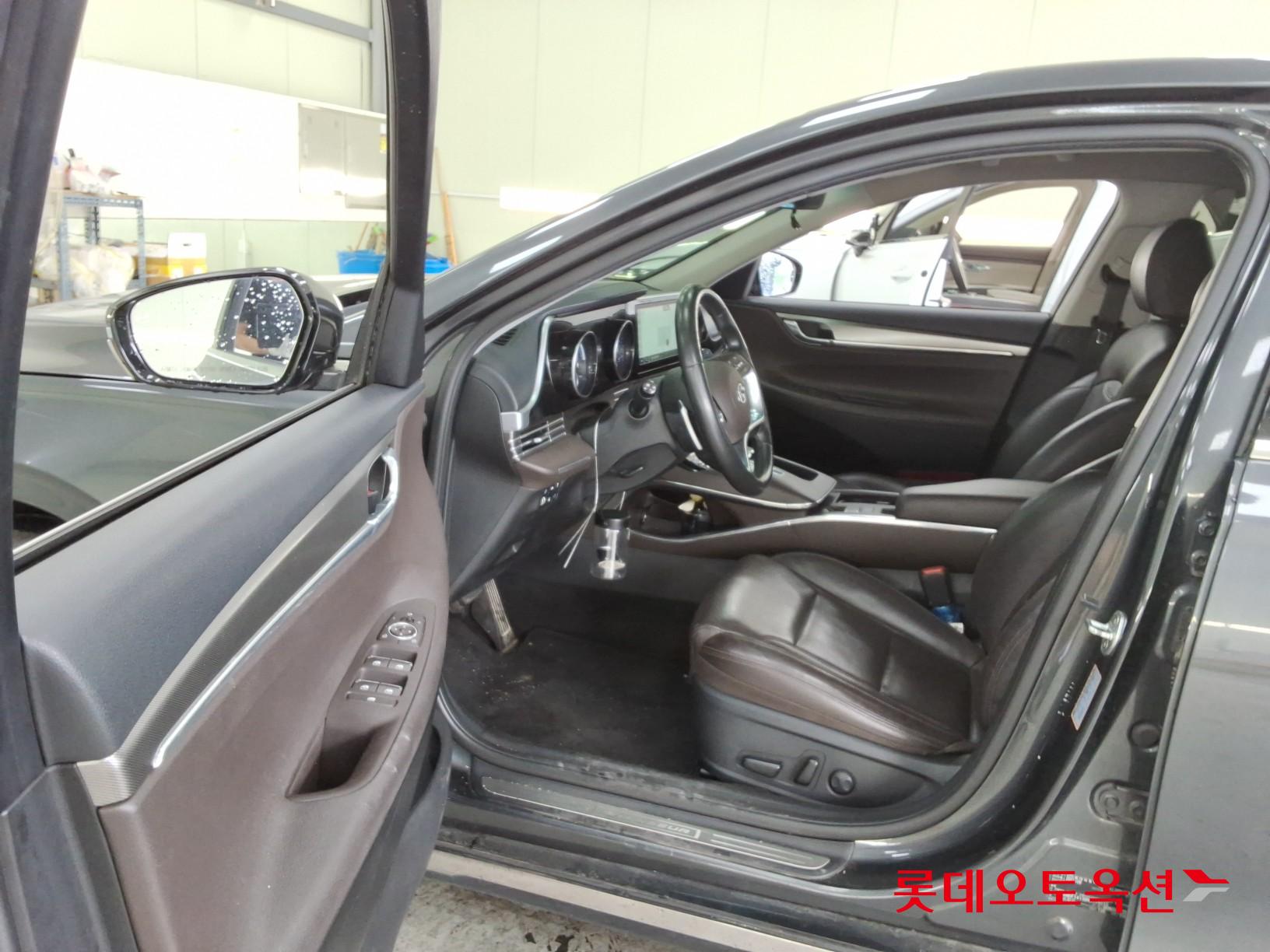2022 - hyundai grandeur