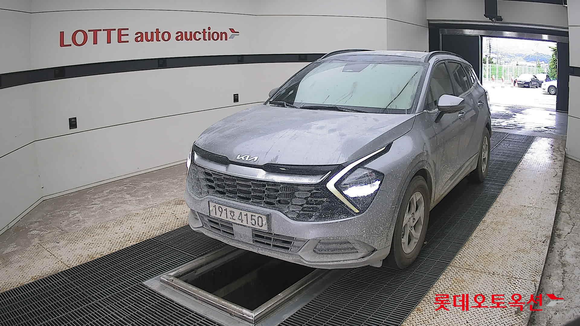 2022 - kia sportage