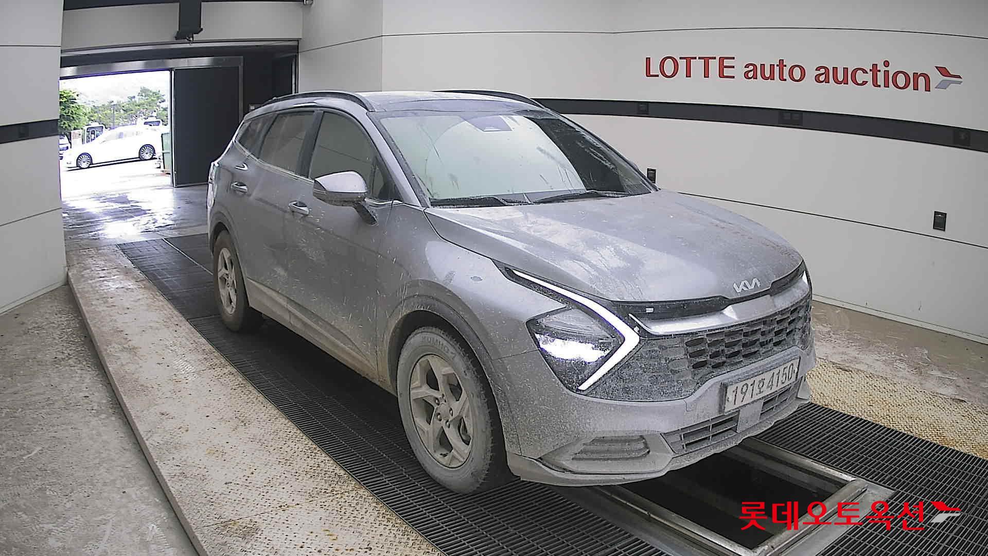 2022 - kia sportage