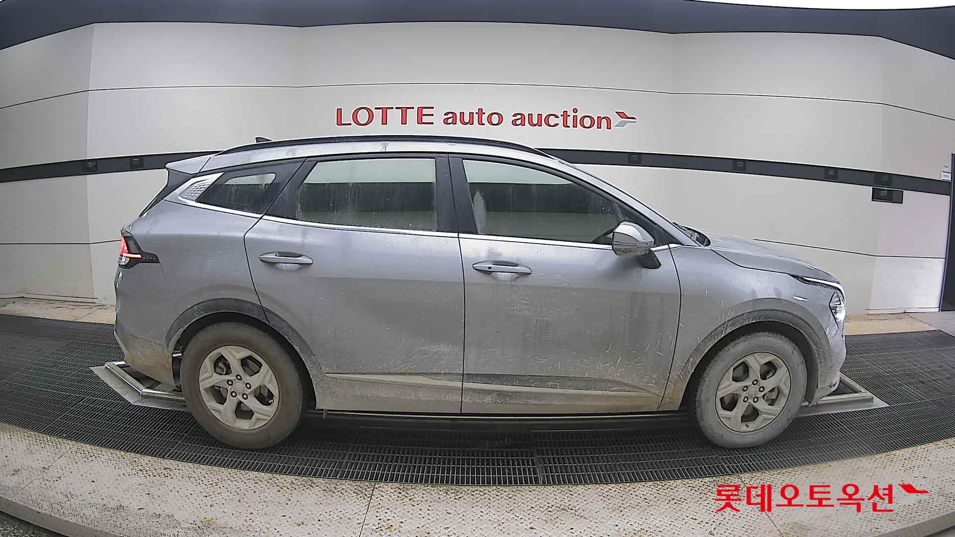 2022 - kia sportage