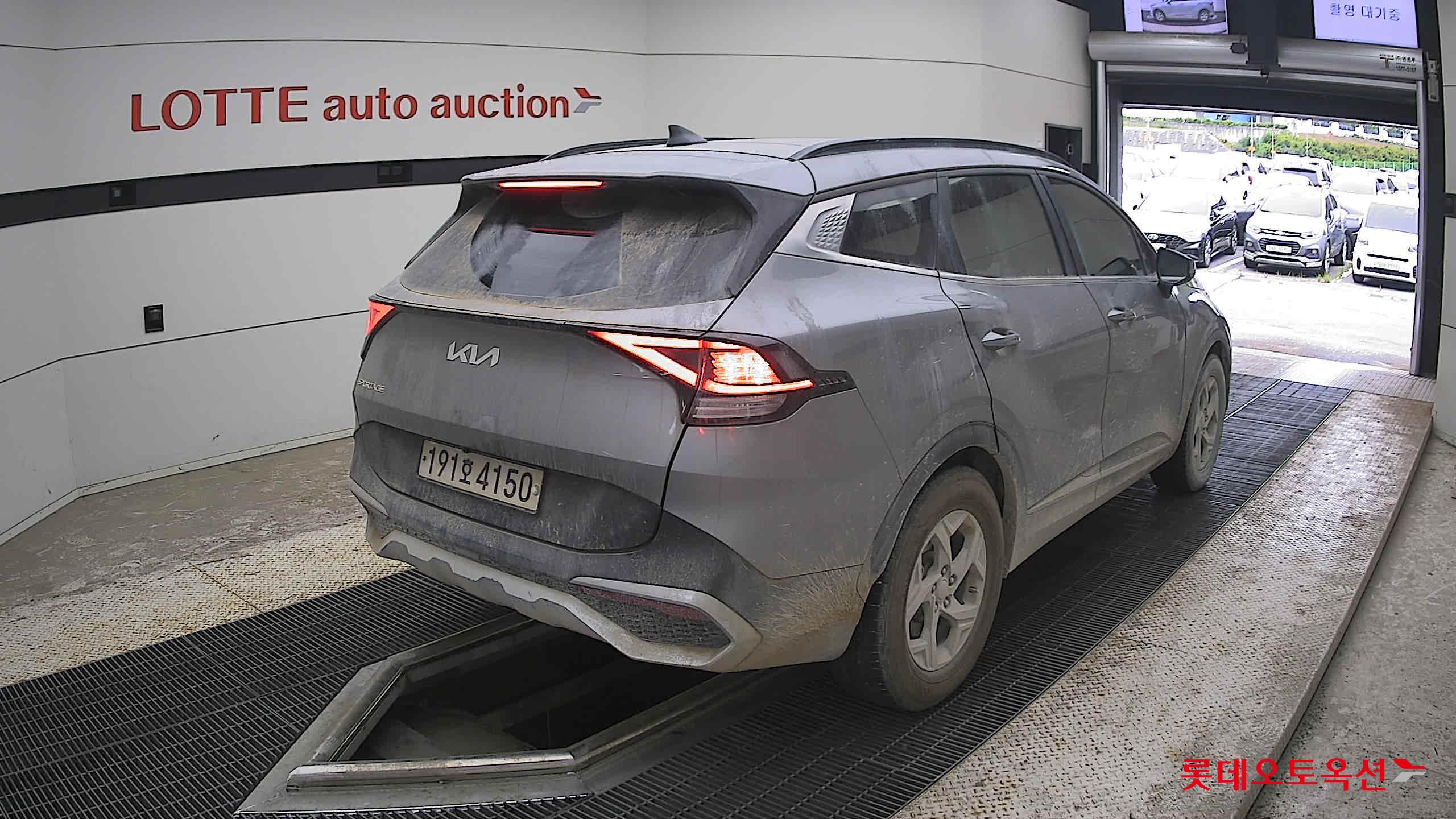 2022 - kia sportage