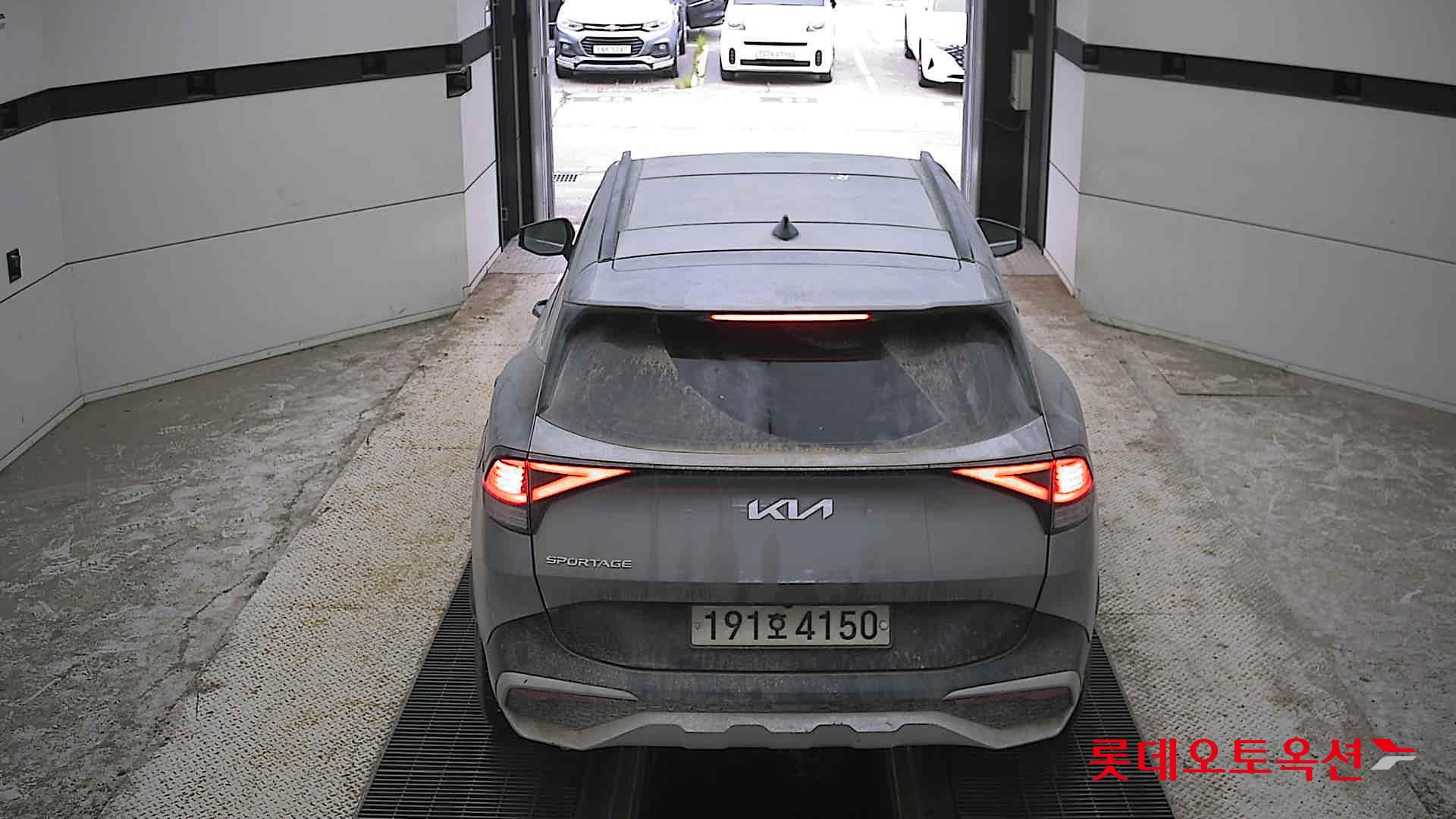 2022 - kia sportage
