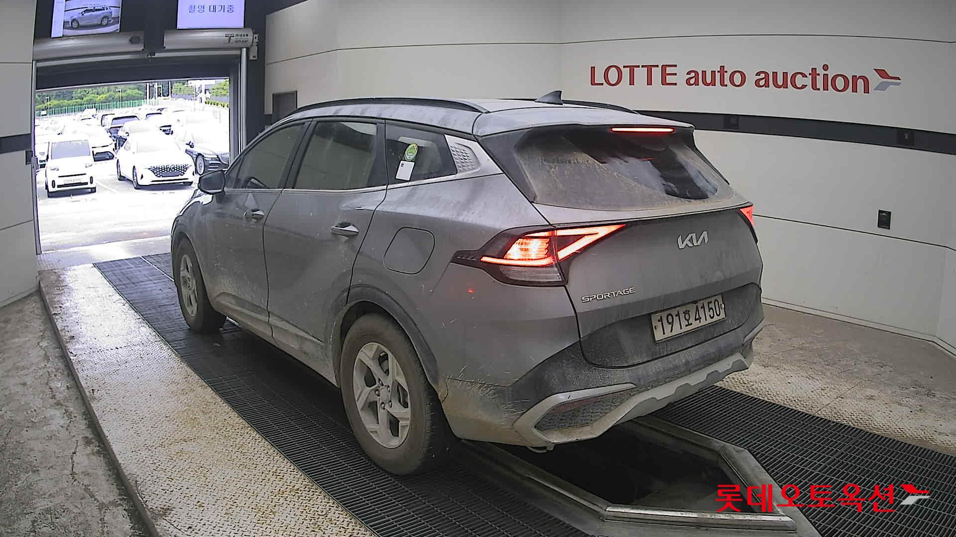 2022 - kia sportage