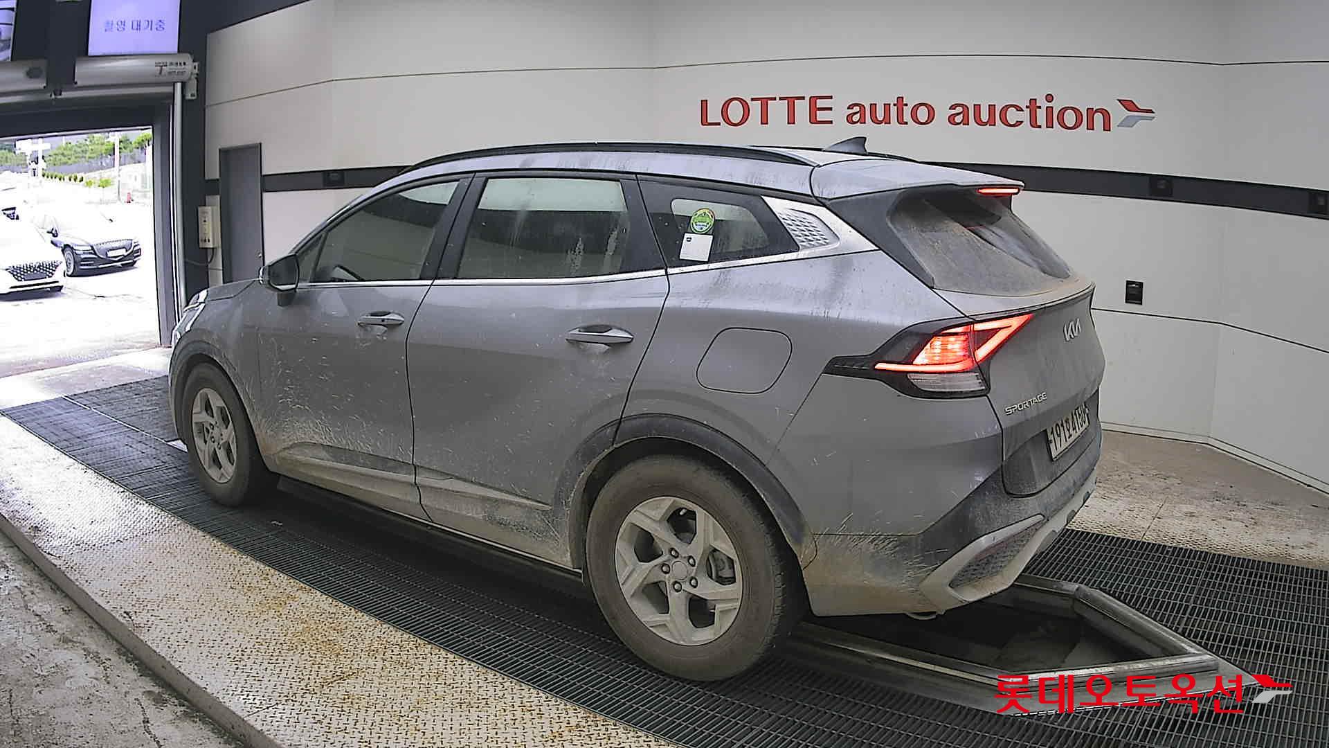 2022 - kia sportage