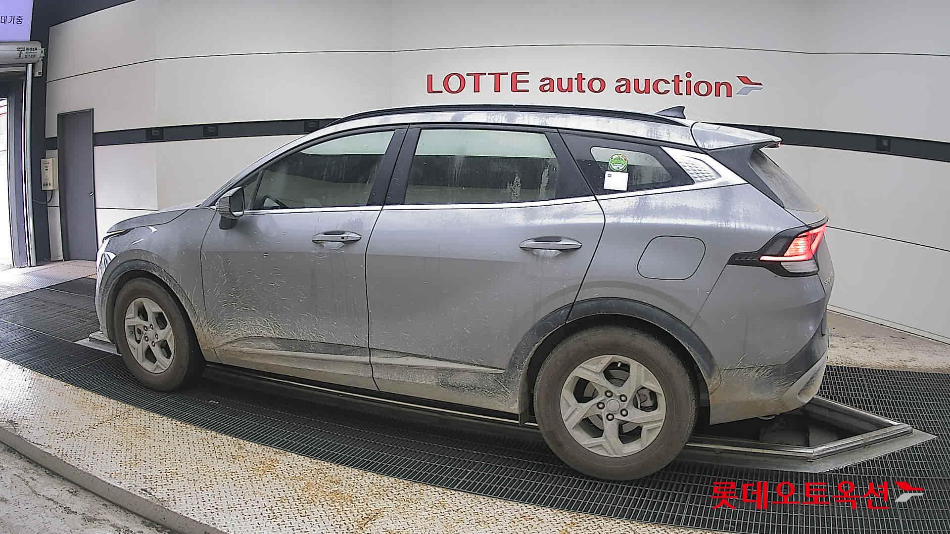 2022 - kia sportage