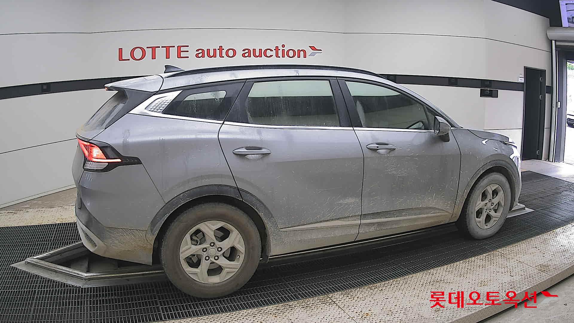 2022 - kia sportage