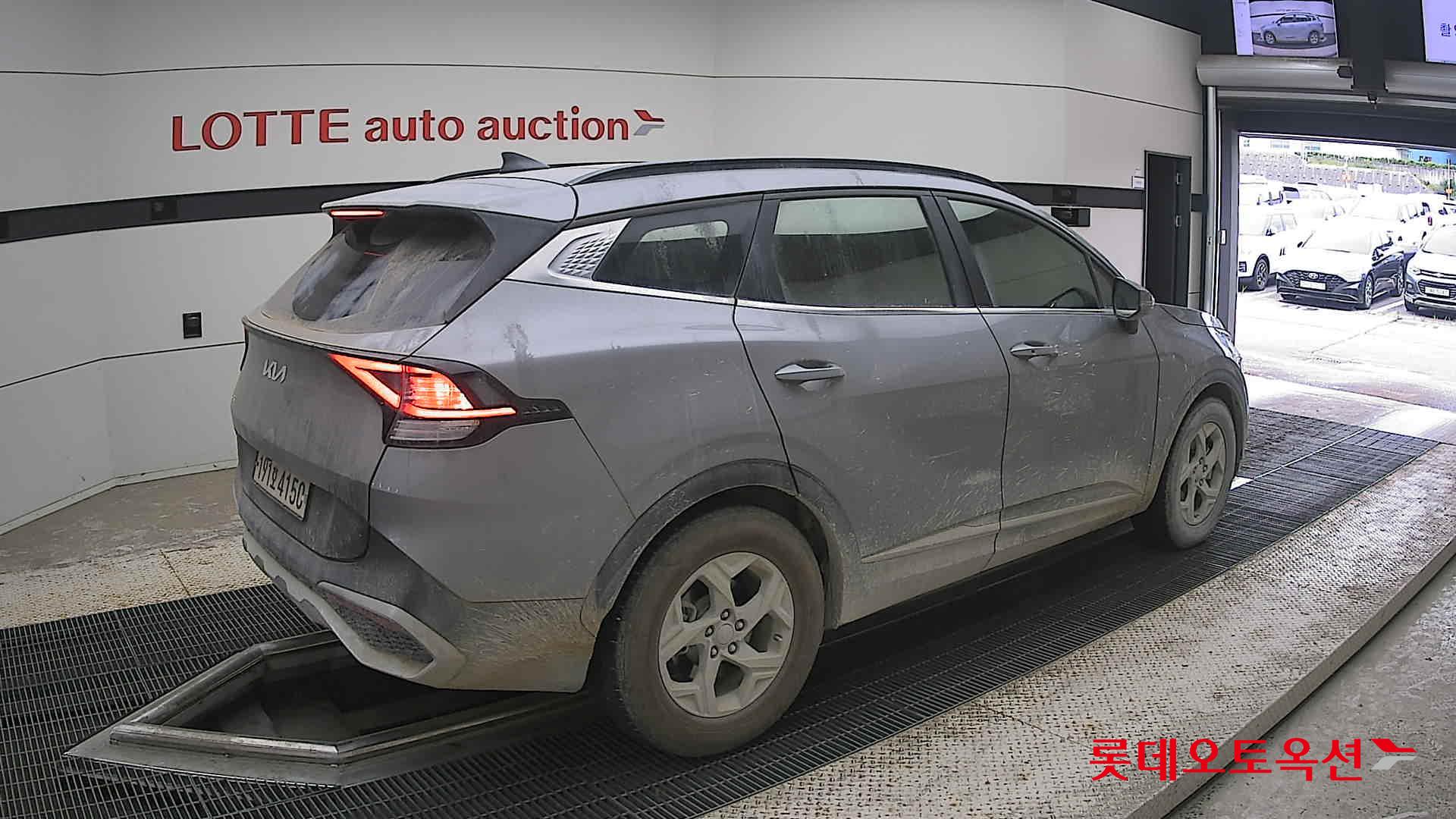 2022 - kia sportage