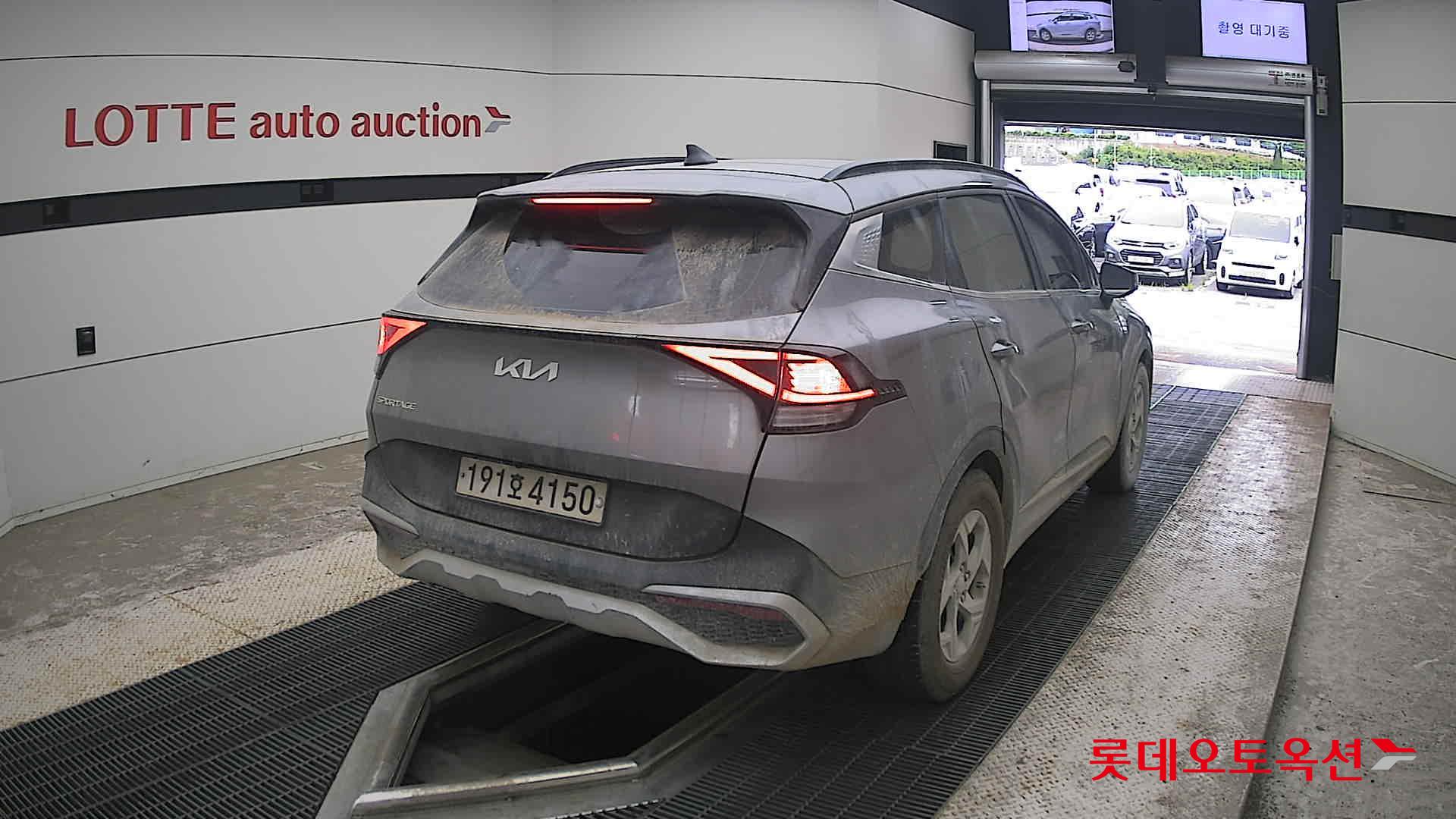 2022 - kia sportage