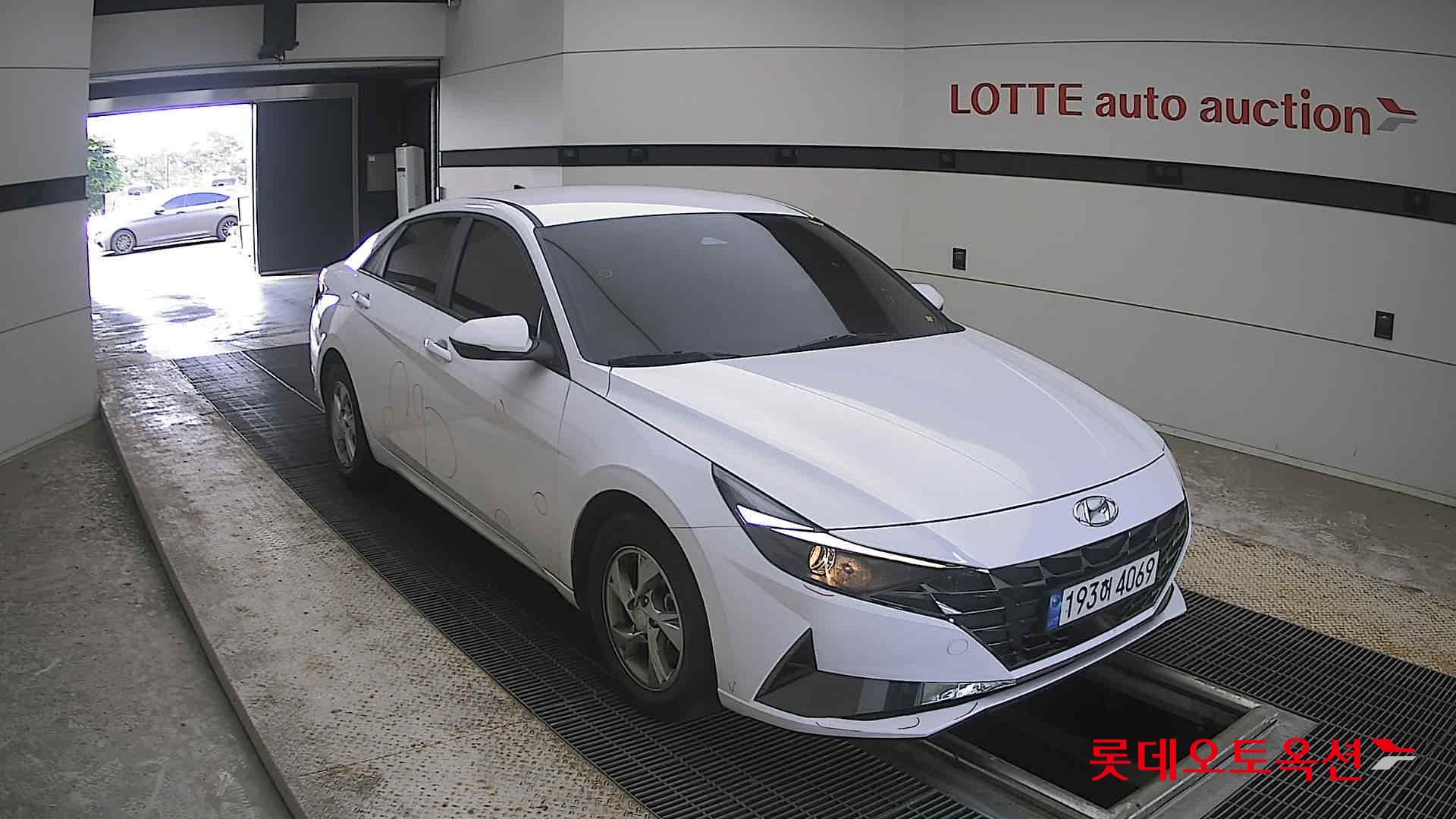 2023 - hyundai avante