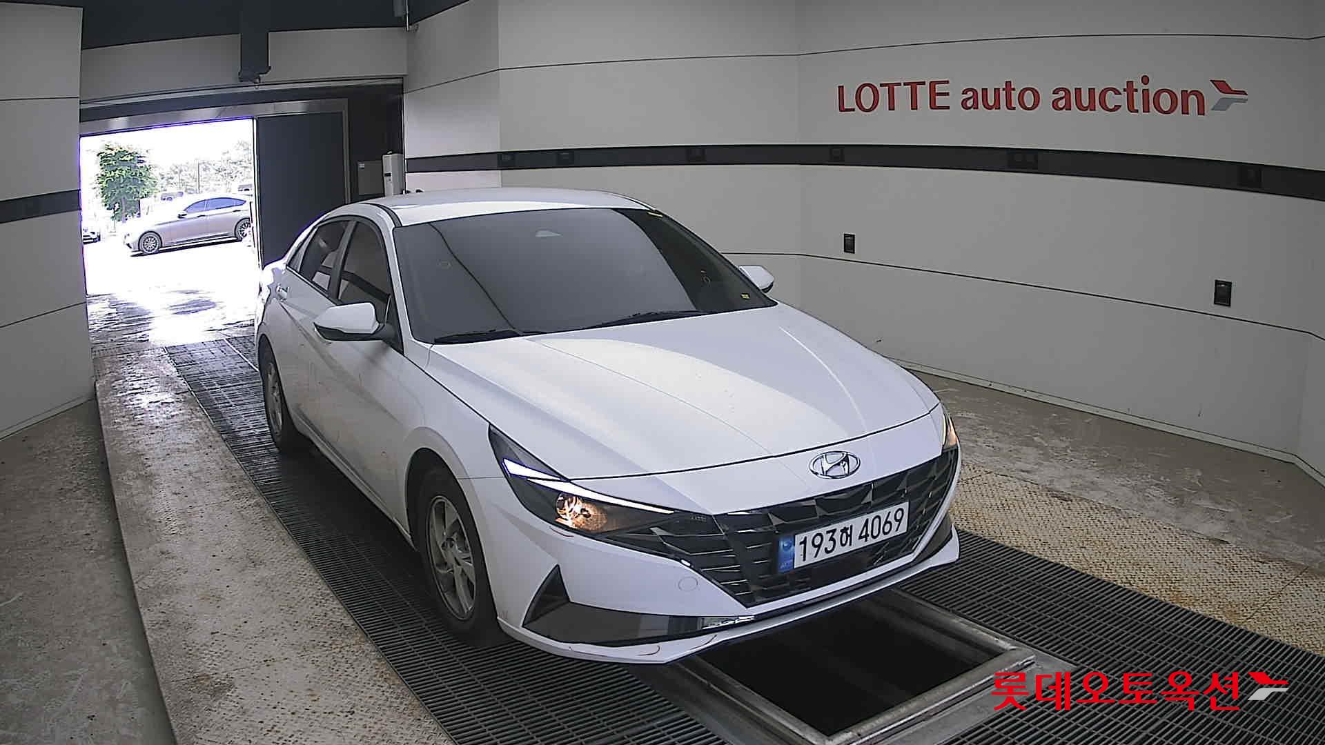 2023 - hyundai avante