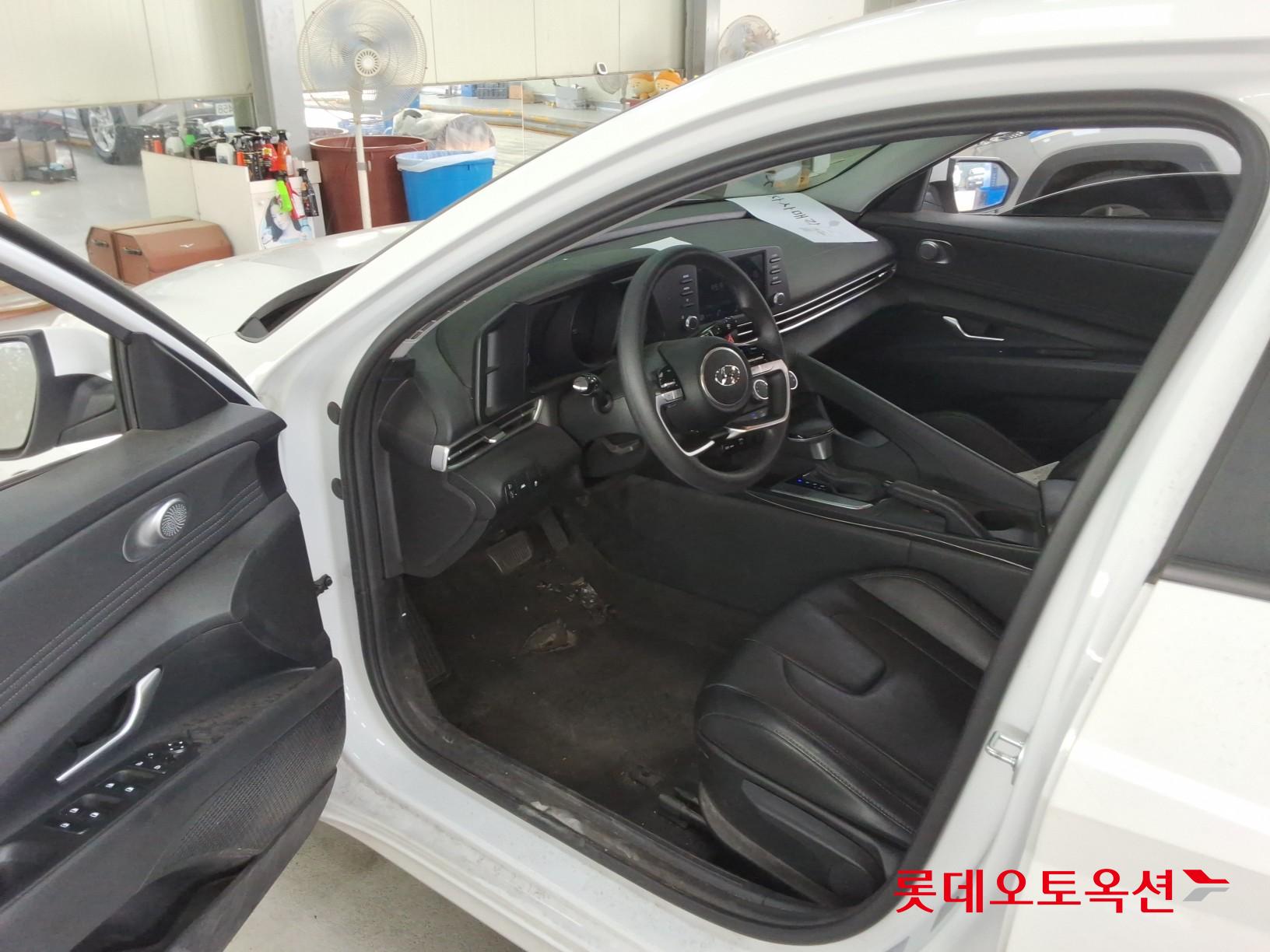 2023 - hyundai avante