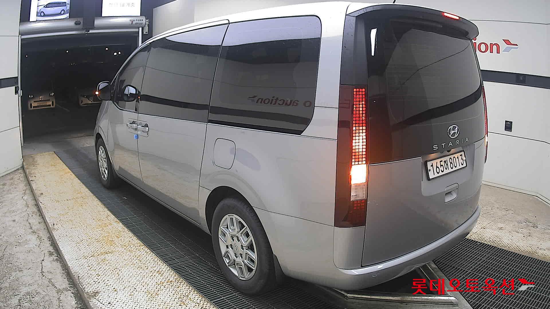 2022 - hyundai staria