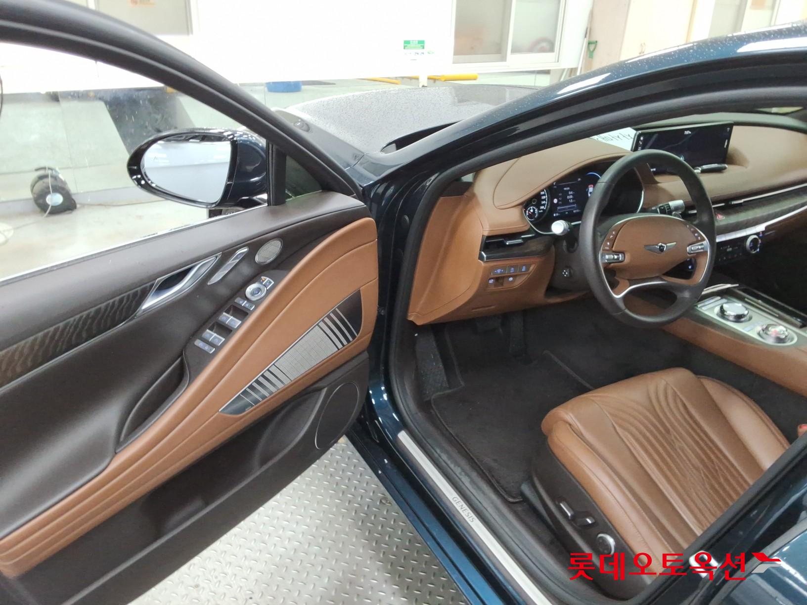 2023 - genesis g80