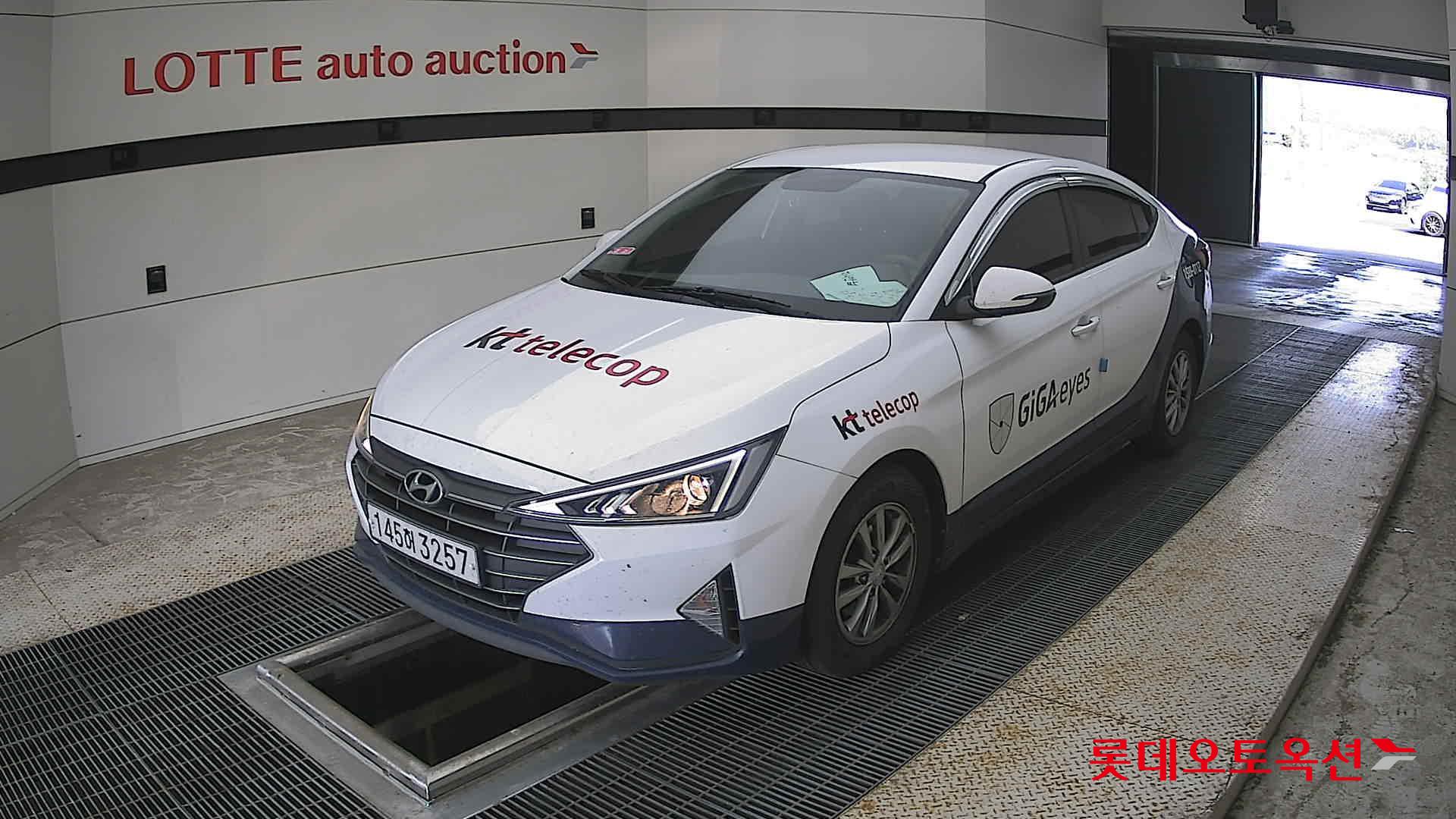 2020 - hyundai avante