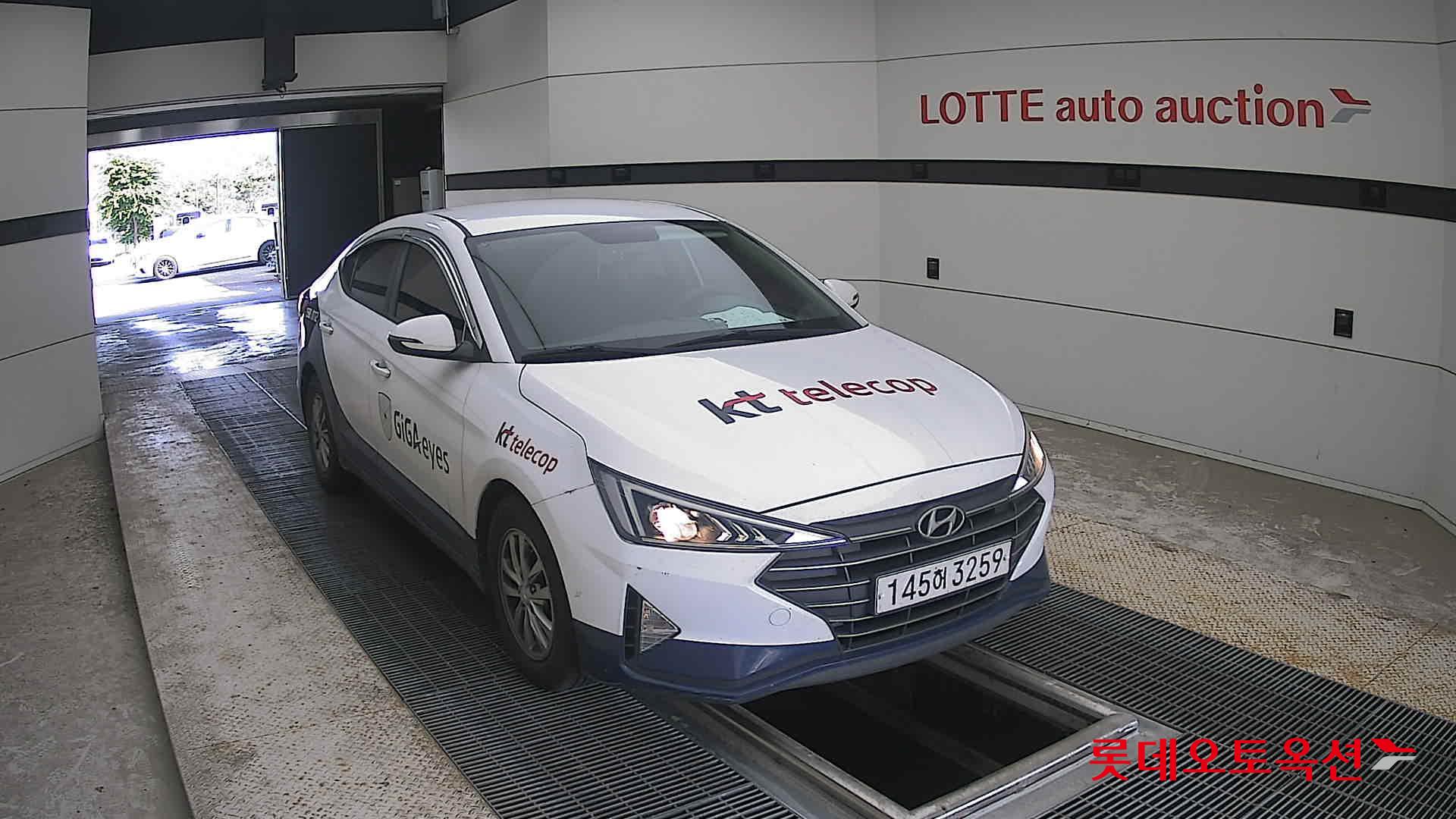 2020 - hyundai avante