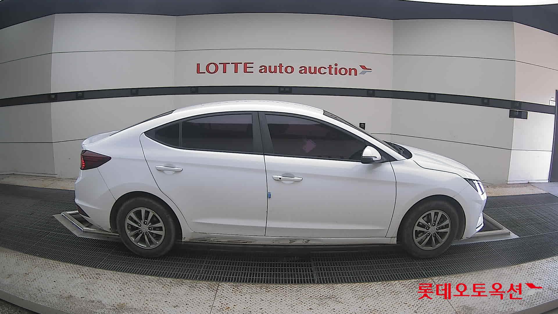 2020 - hyundai avante