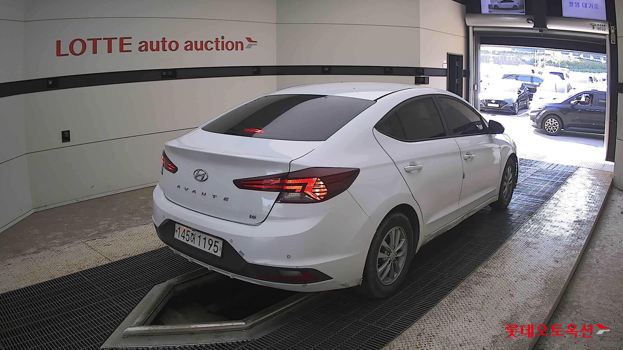 2020 - hyundai avante