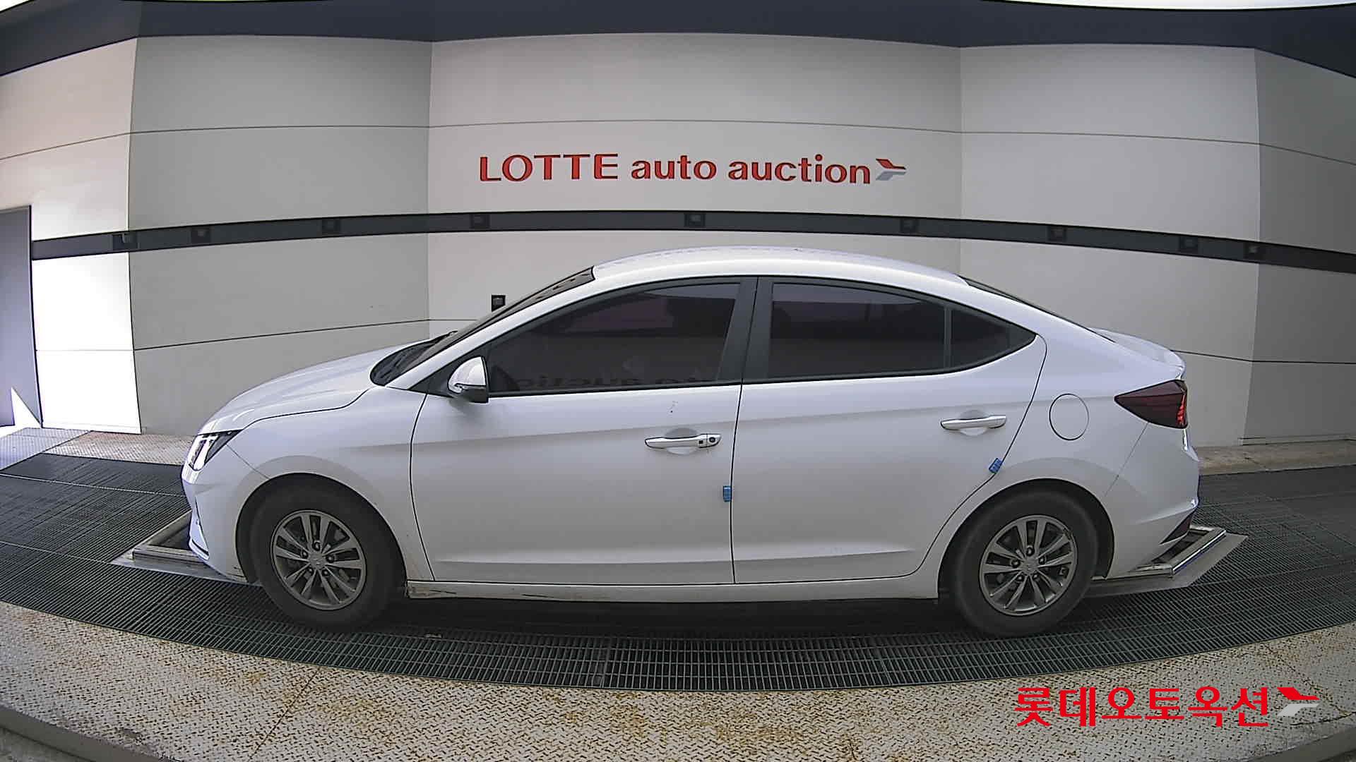 2020 - hyundai avante