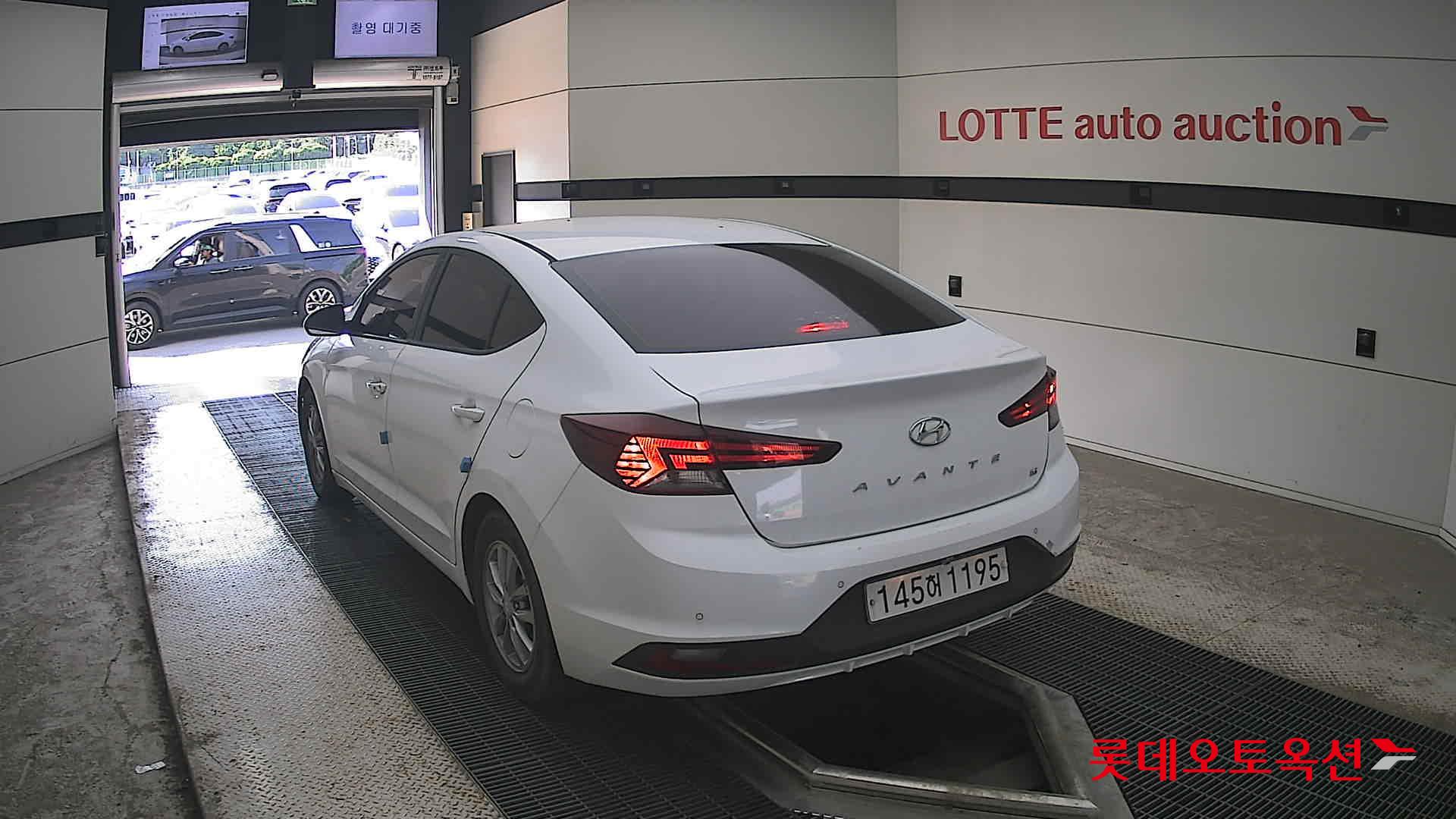 2020 - hyundai avante