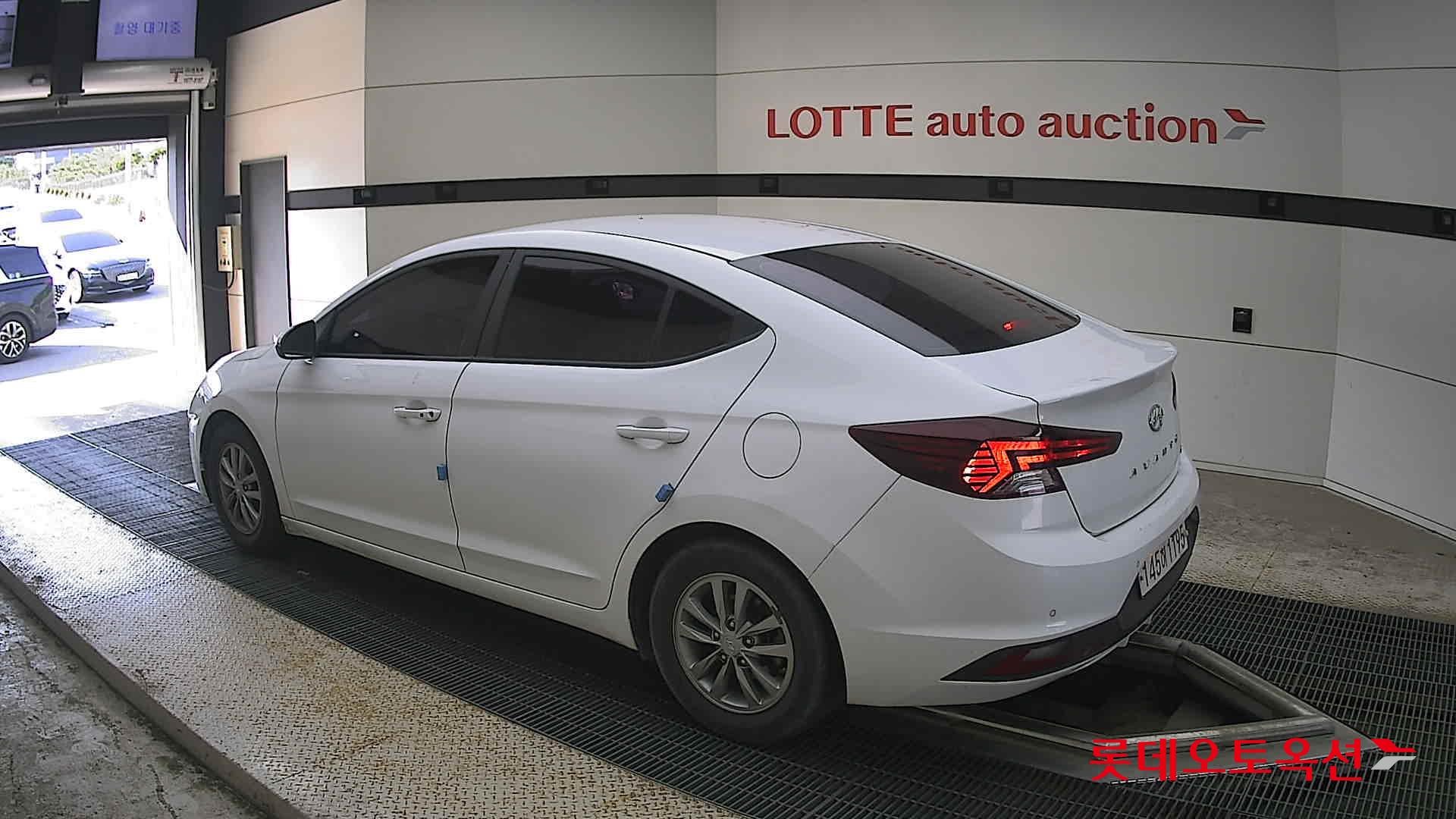 2020 - hyundai avante