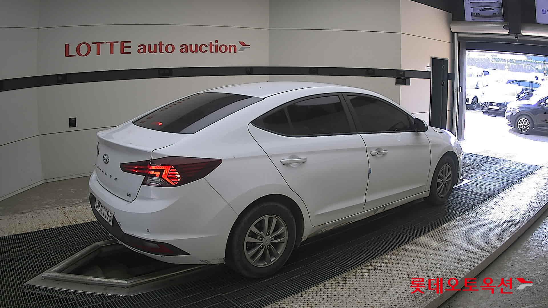 2020 - hyundai avante