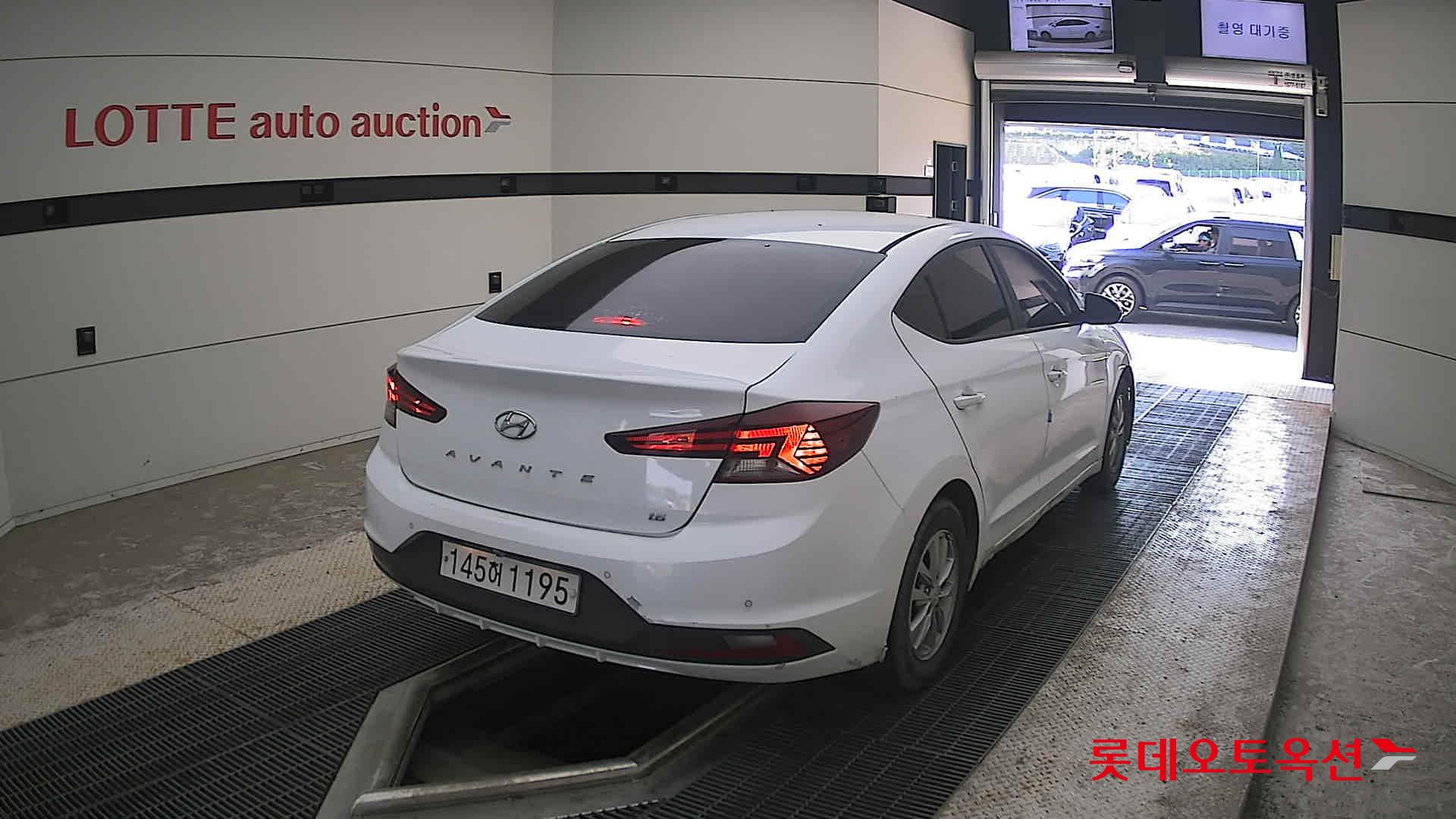 2020 - hyundai avante