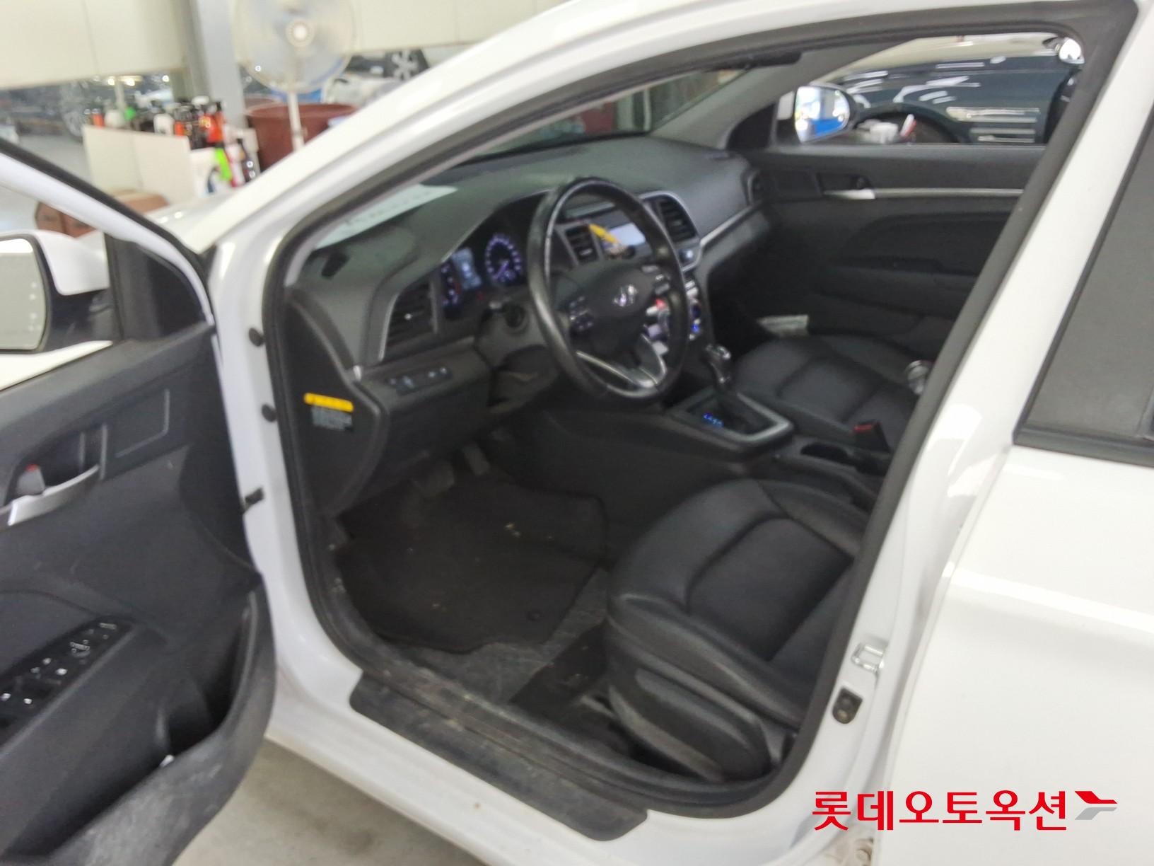2020 - hyundai avante