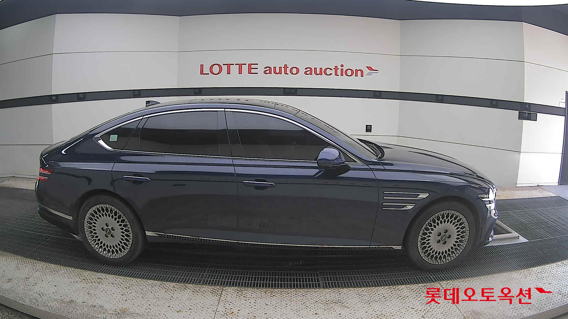 2021 - genesis g80