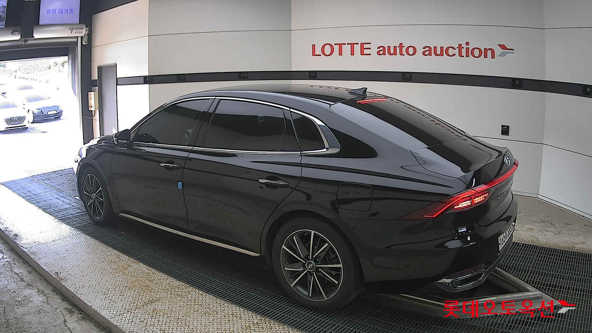 2022 - hyundai grandeur