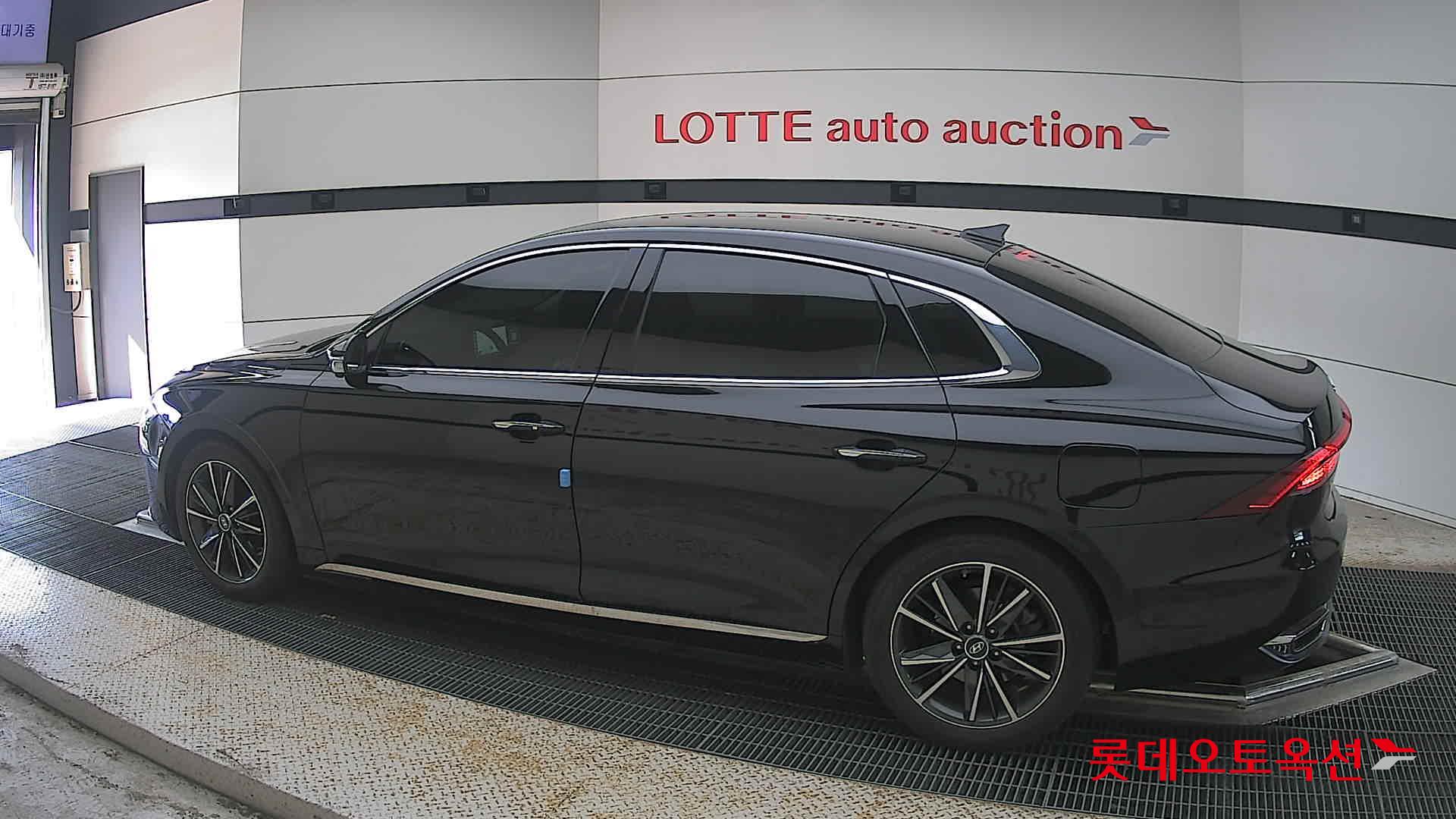 2022 - hyundai grandeur