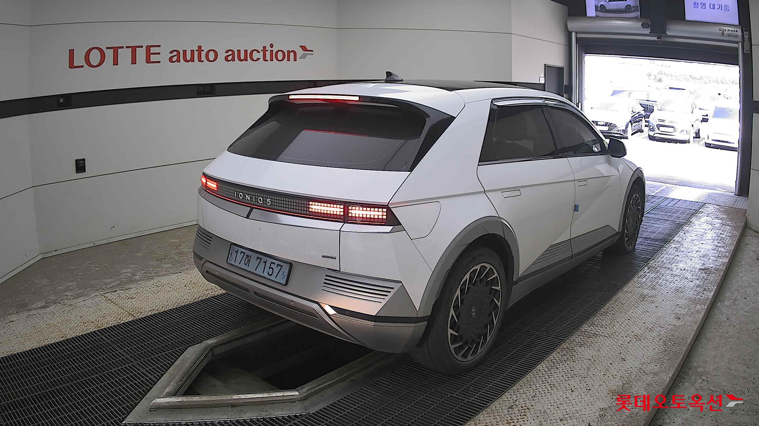 2022 - hyundai ioniq
