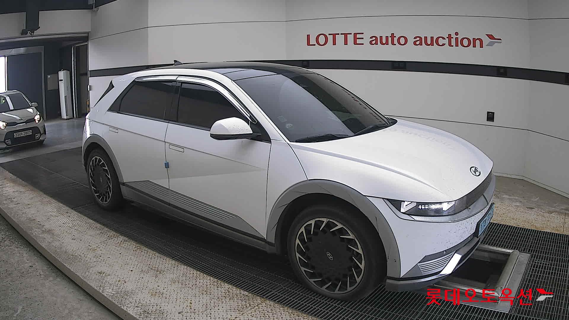 2022 - hyundai ioniq