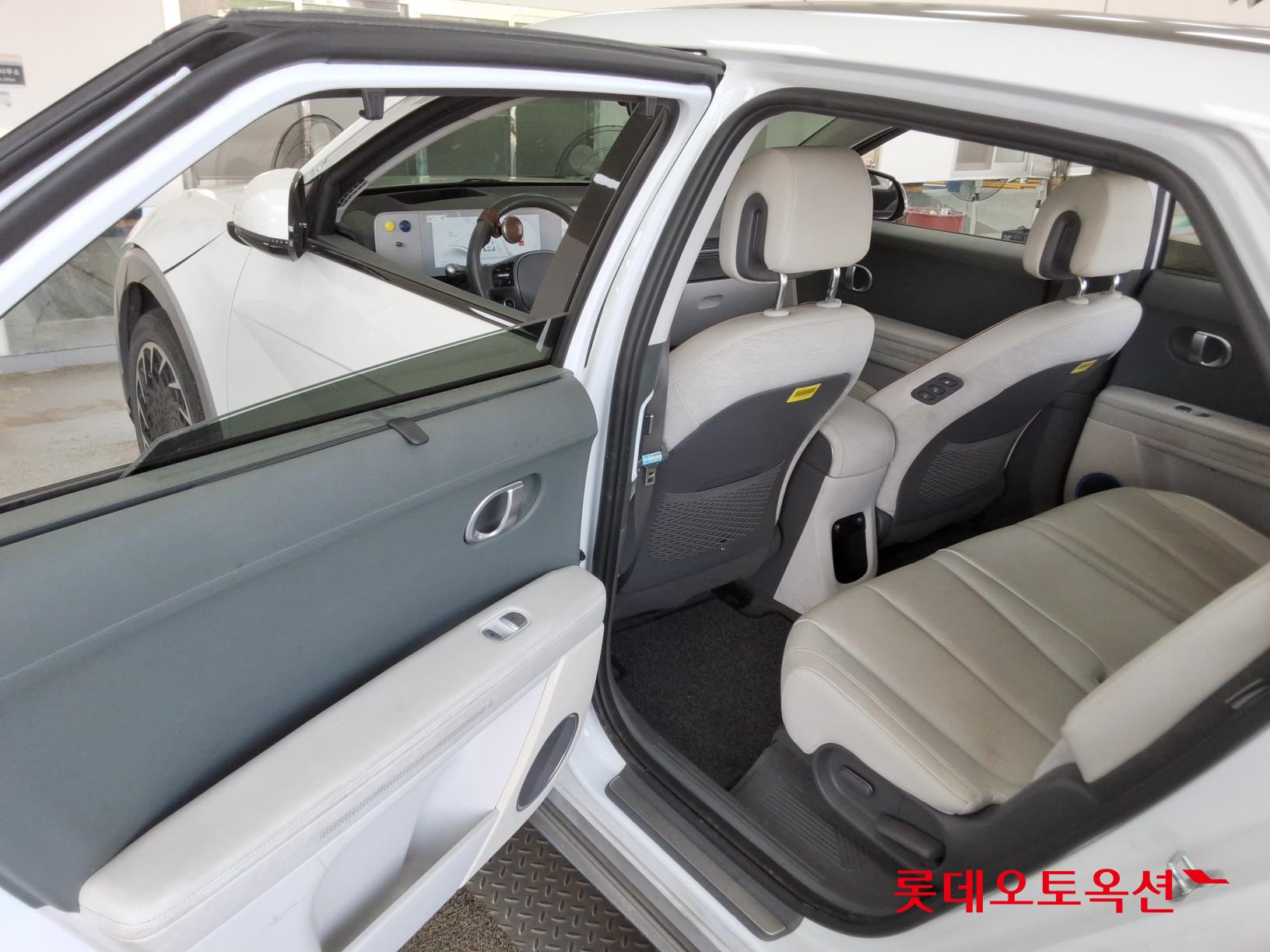 2022 - hyundai ioniq