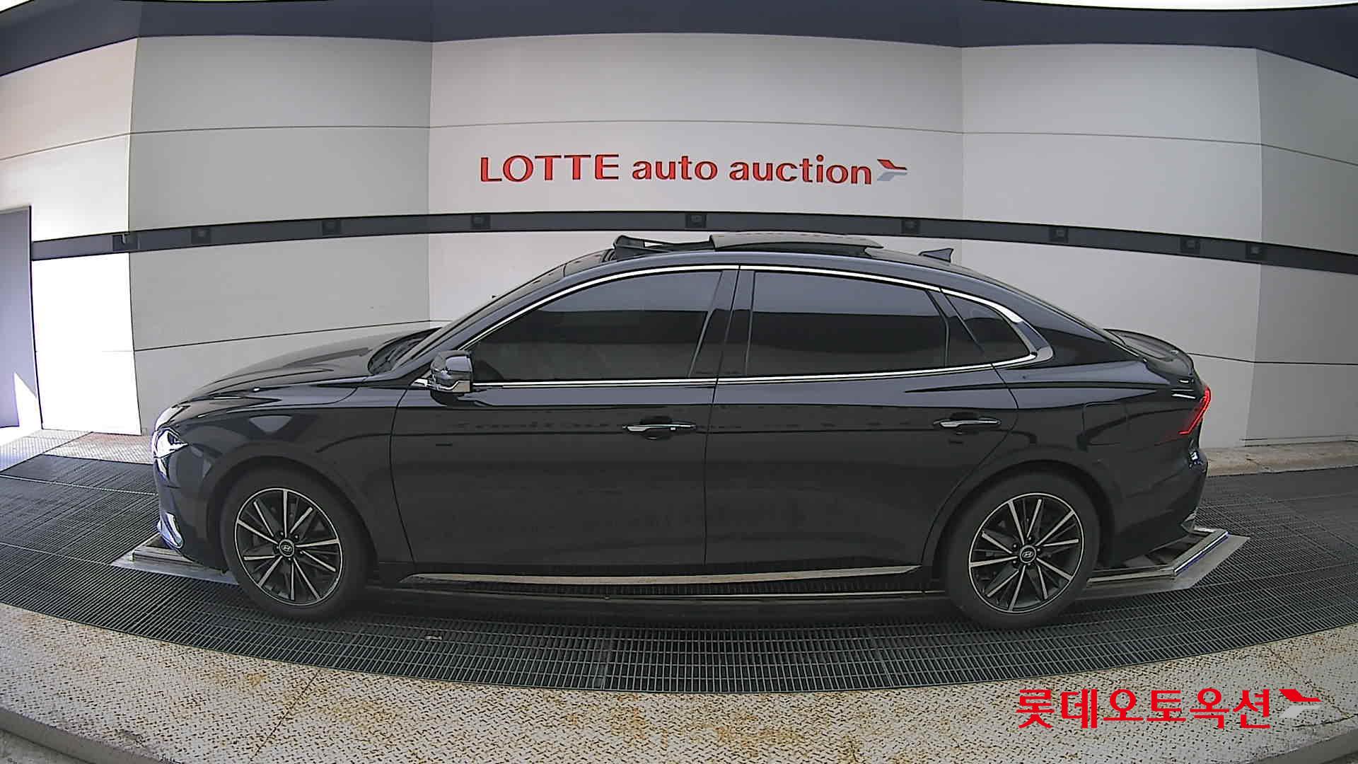 2022 - hyundai grandeur