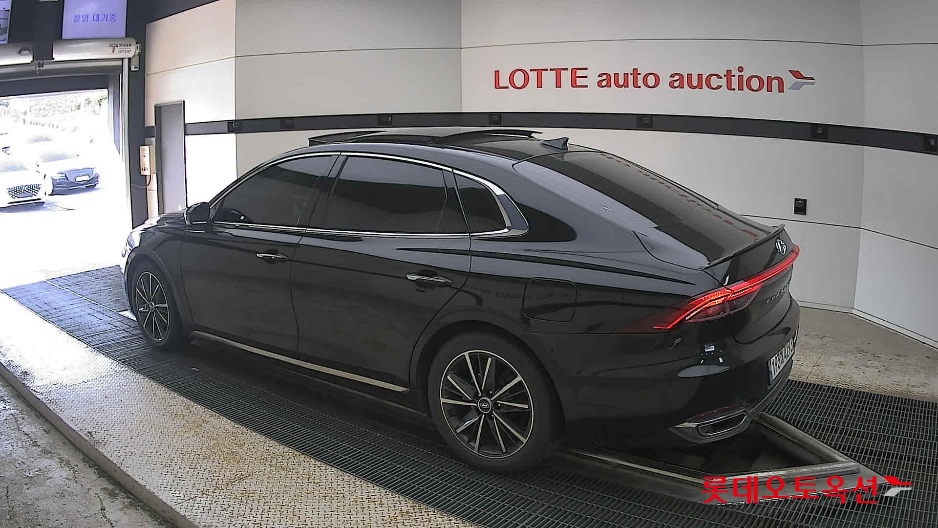 2022 - hyundai grandeur