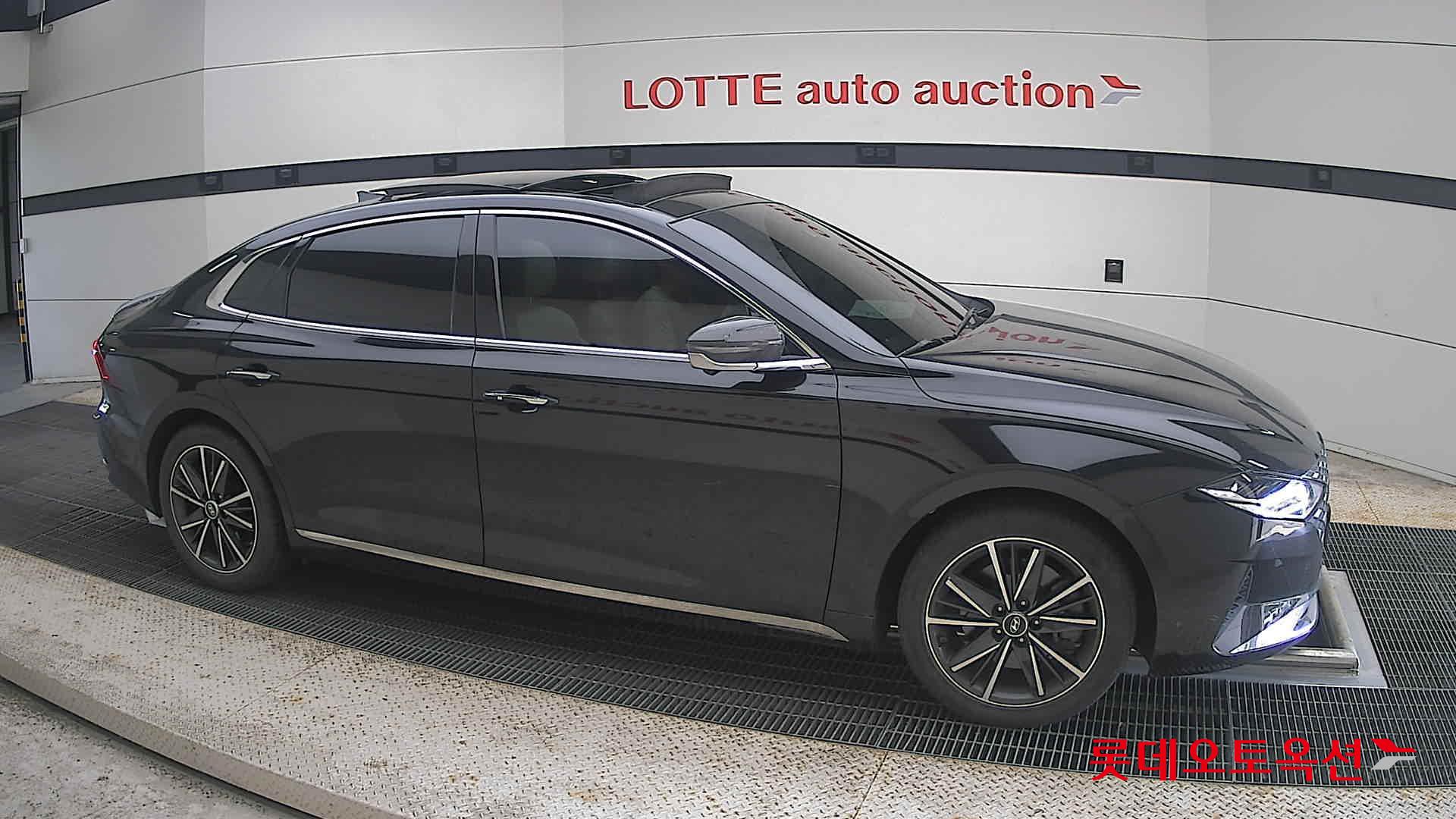 2022 - hyundai grandeur